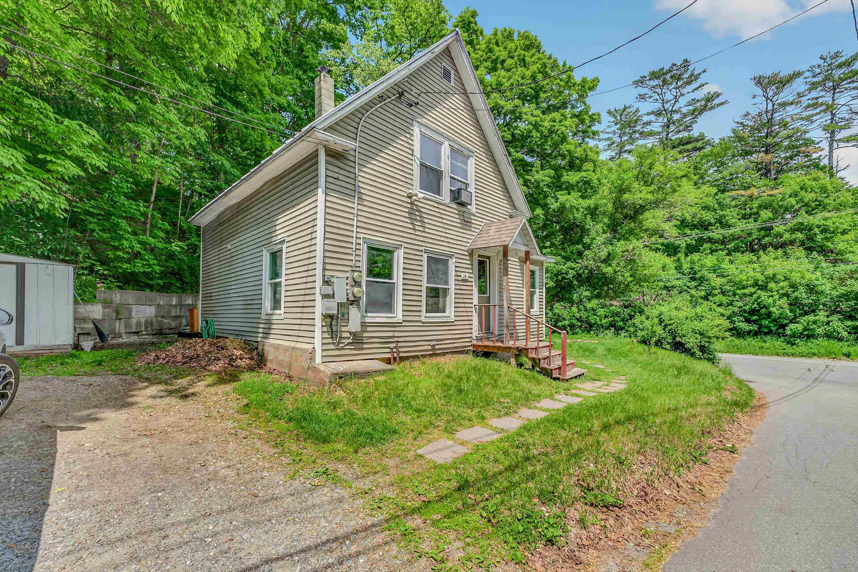 main property photo 37