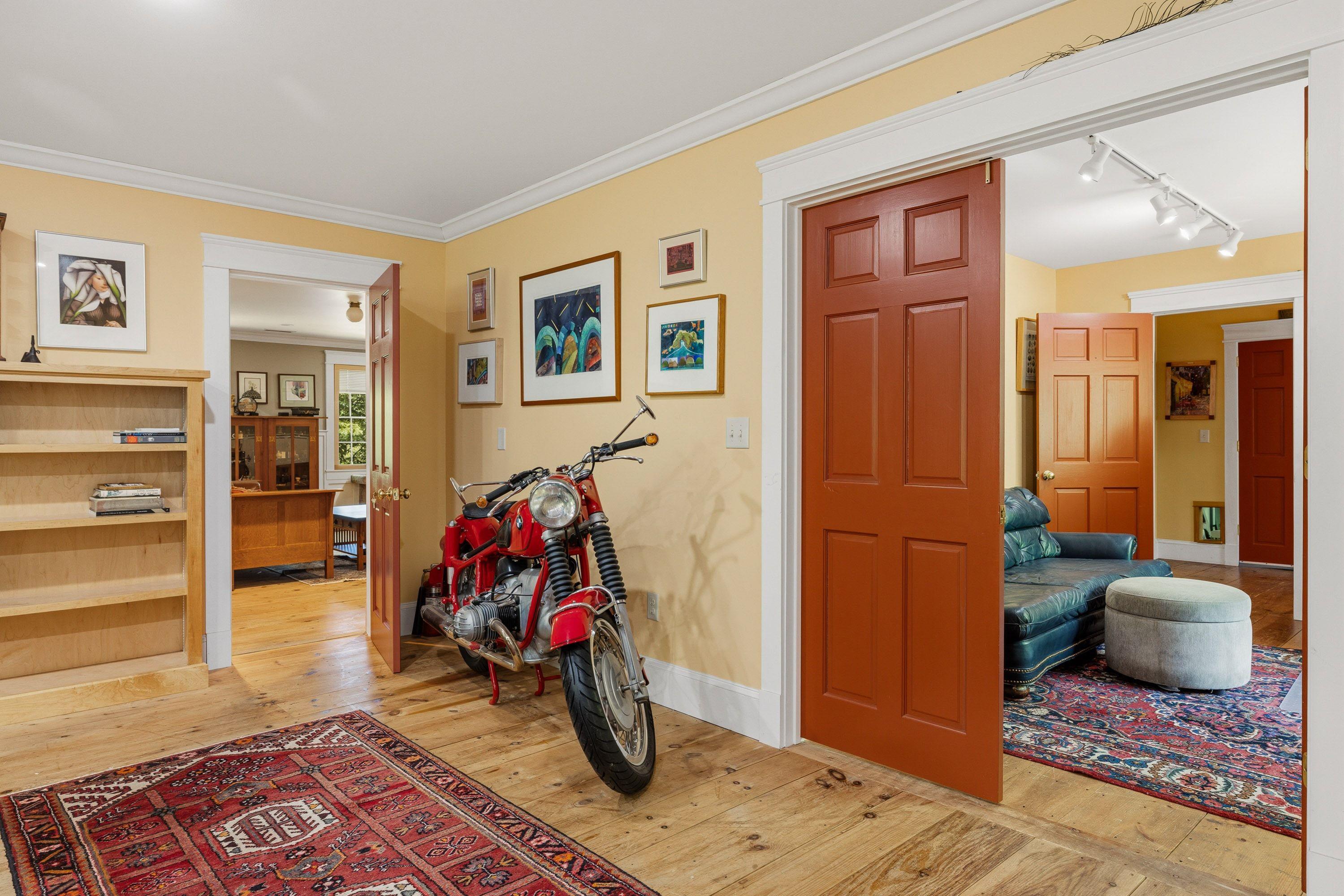 main property photo 24