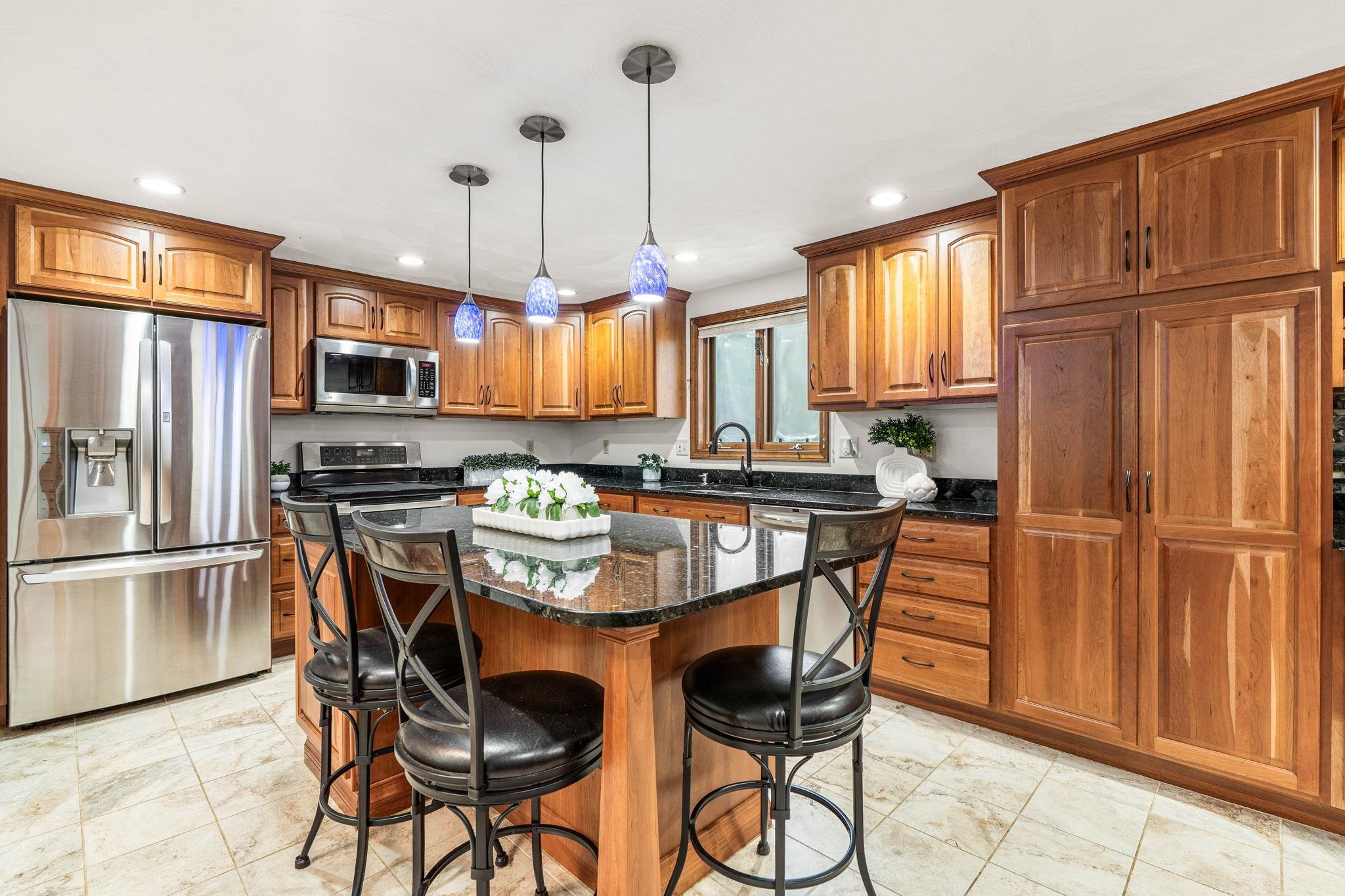 main property photo 15