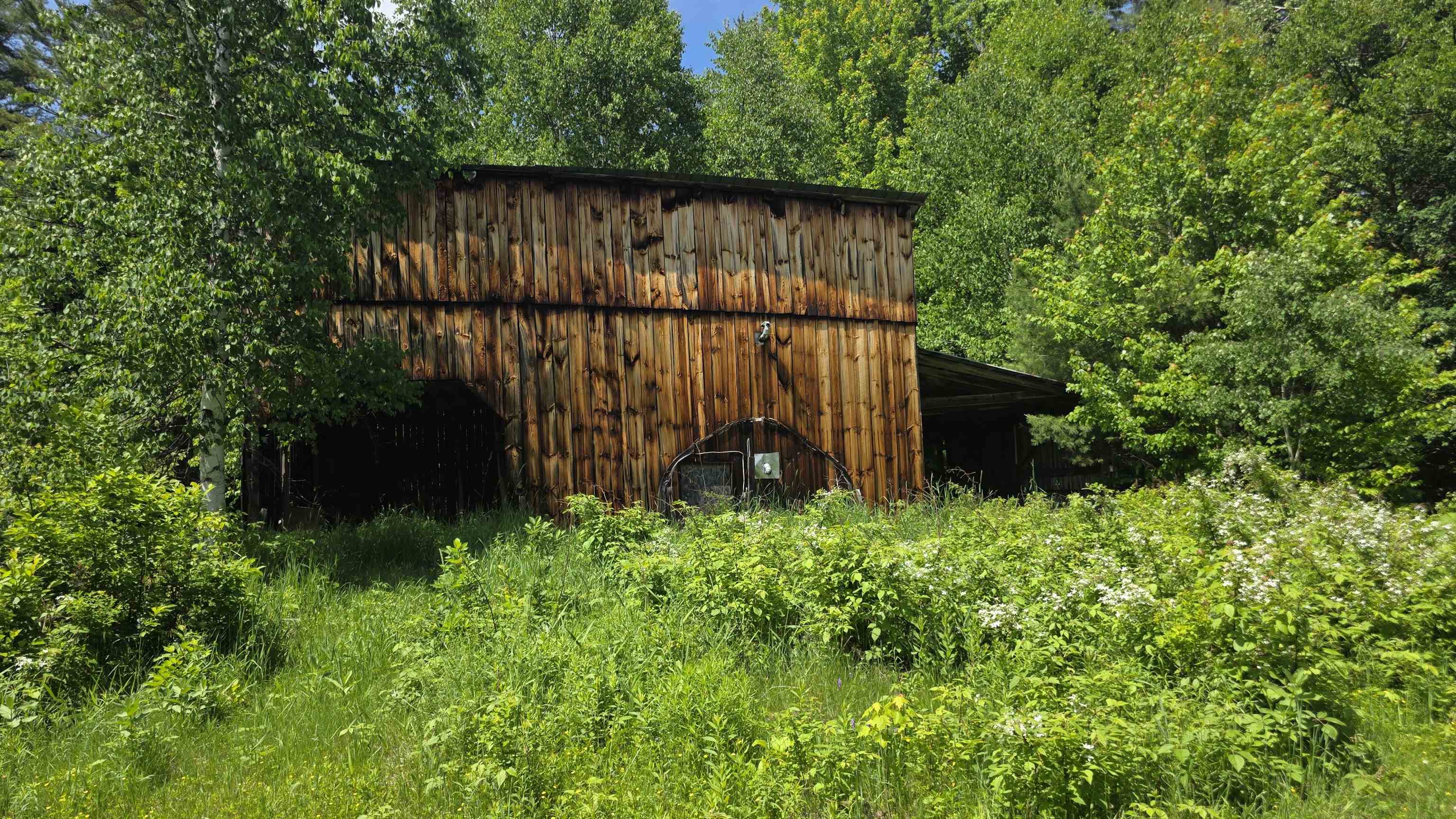 main property photo 11