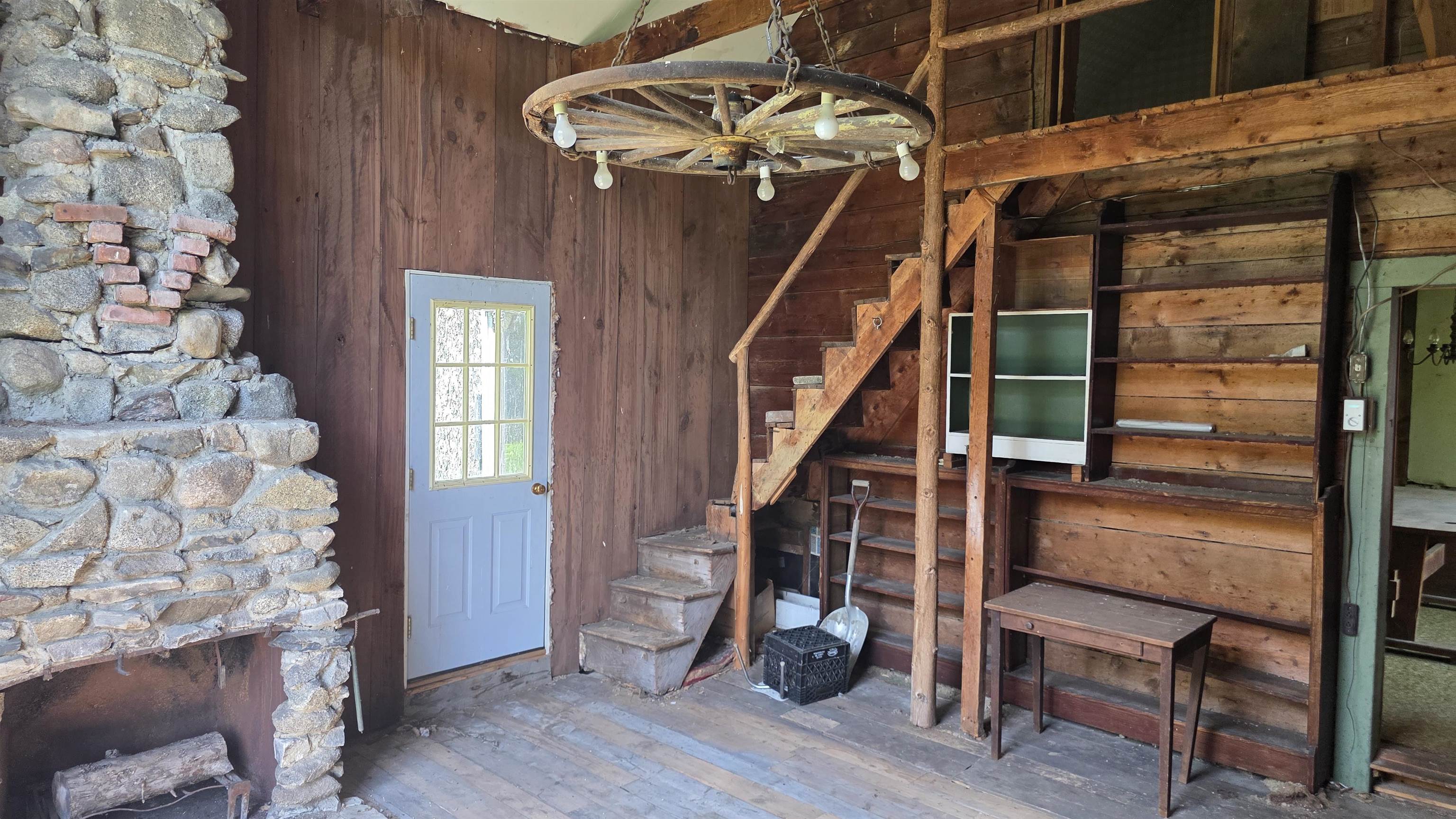 main property photo 23