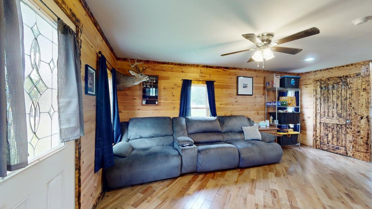 main property photo 18
