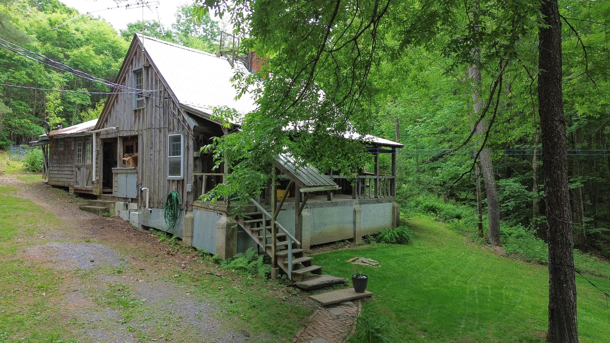 main property photo 32