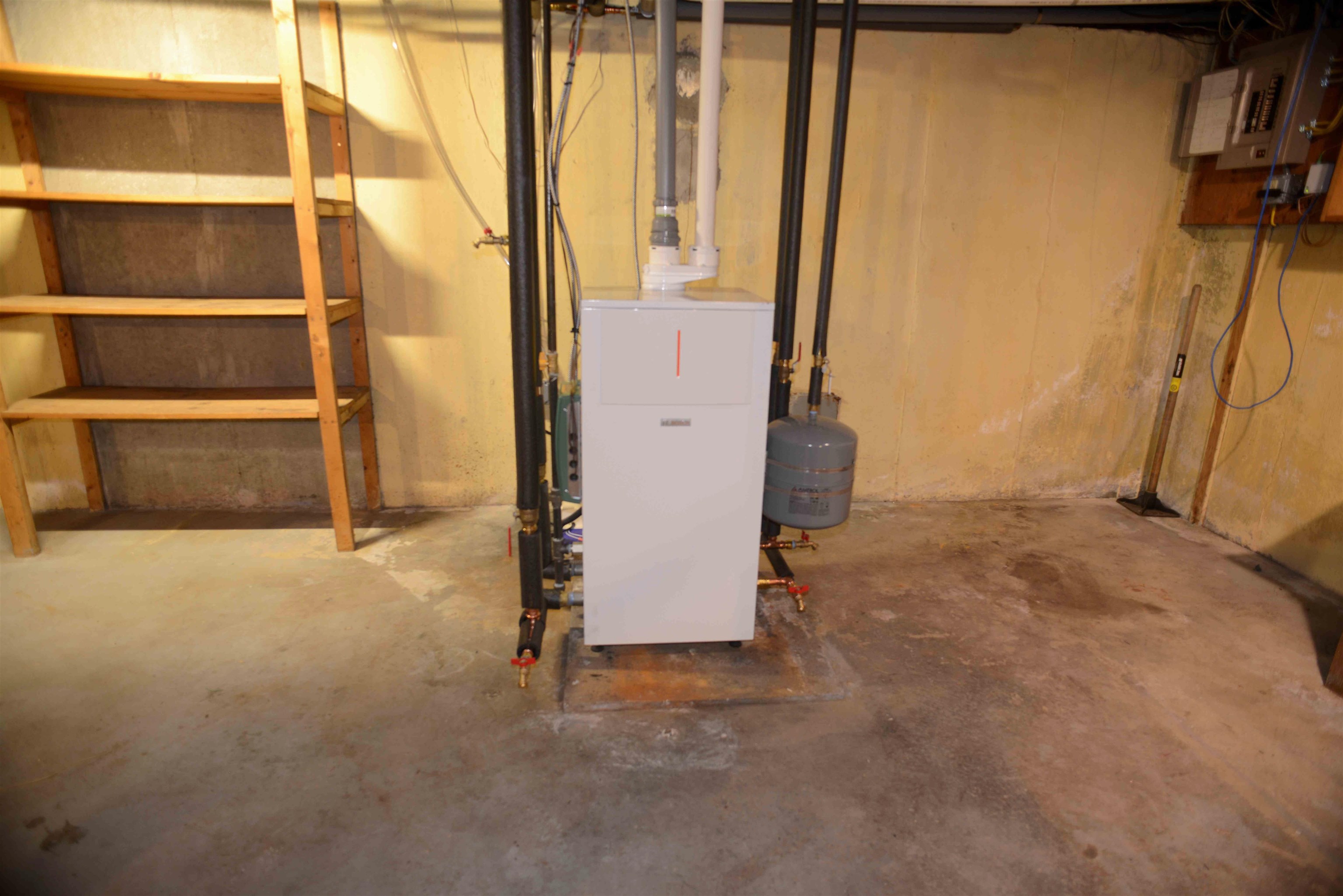 main property photo 46