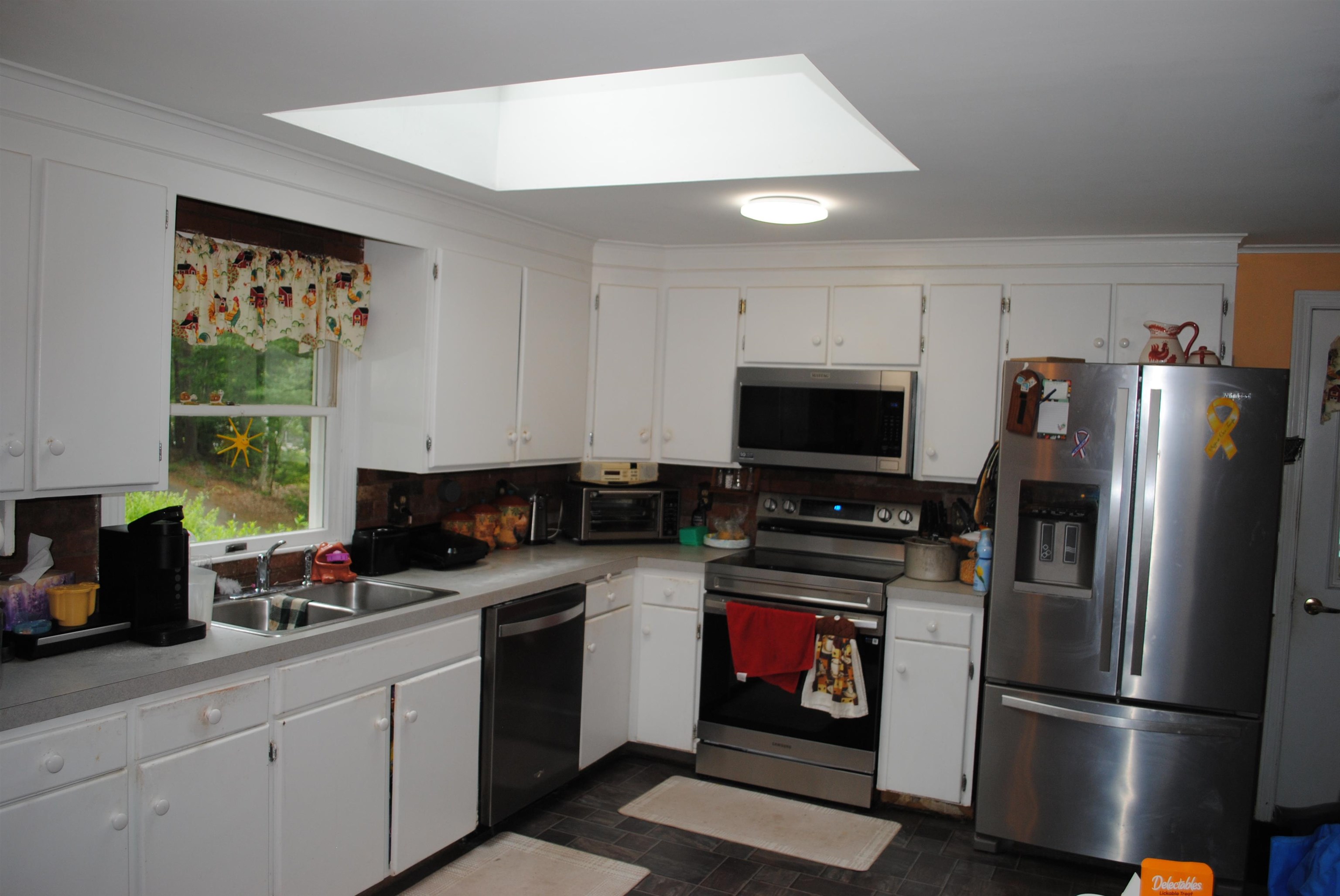 main property photo 10