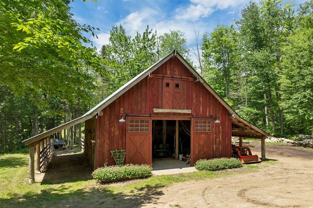 main property photo 48