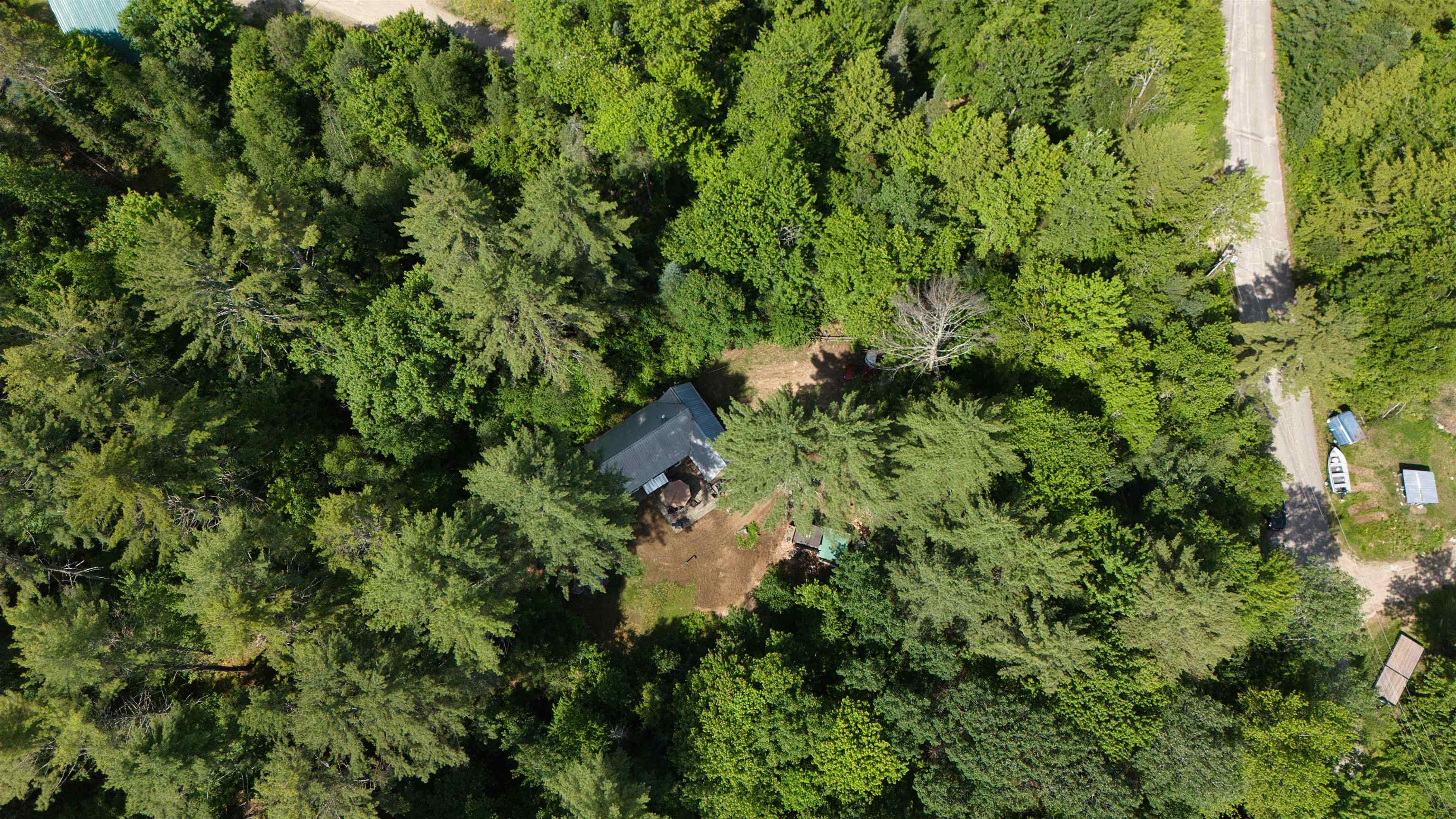 main property photo 33