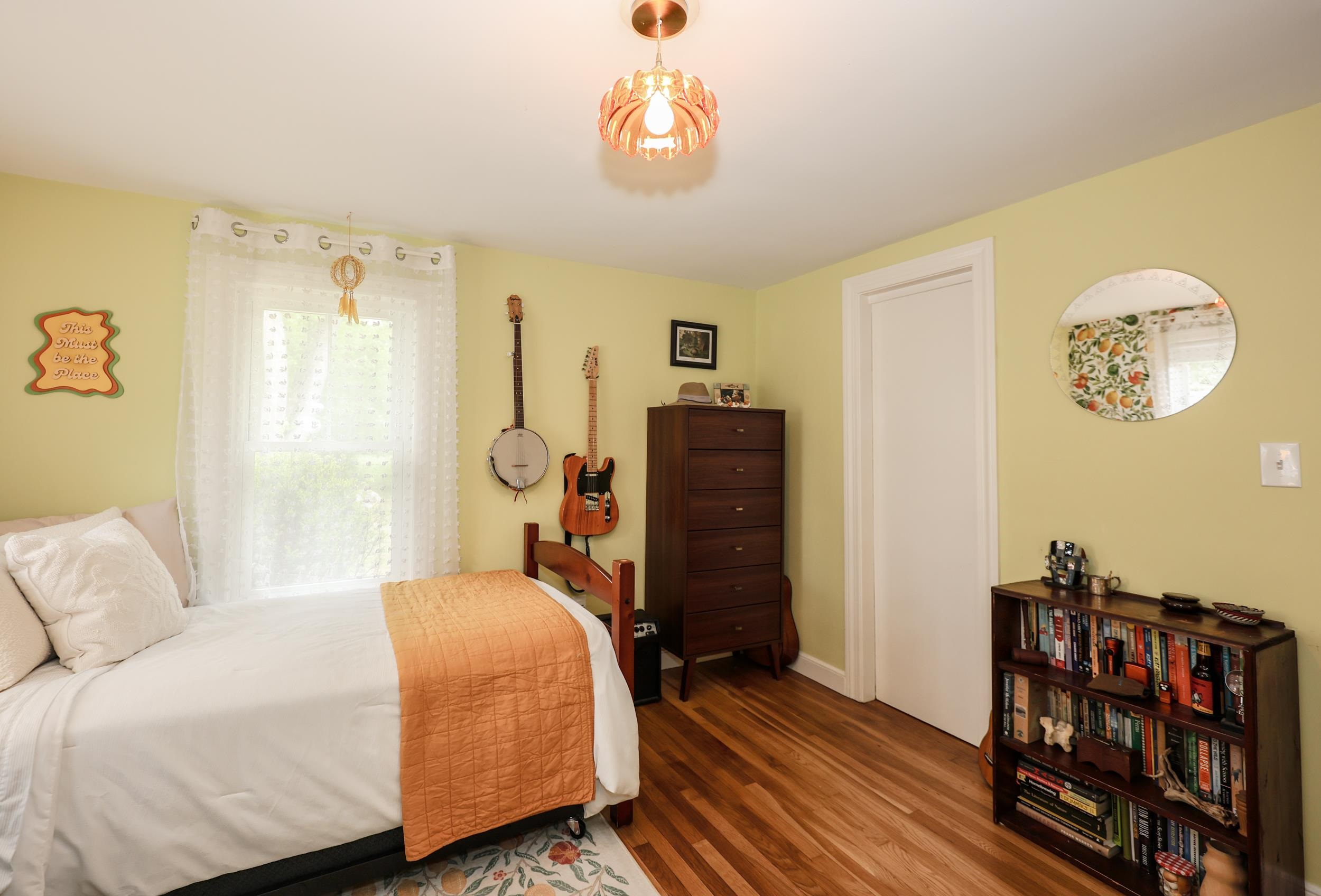 main property photo 25