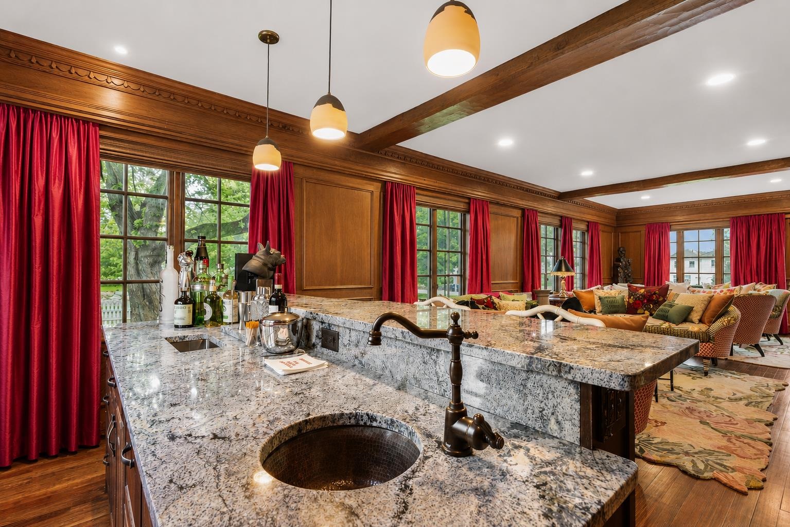 main property photo 9