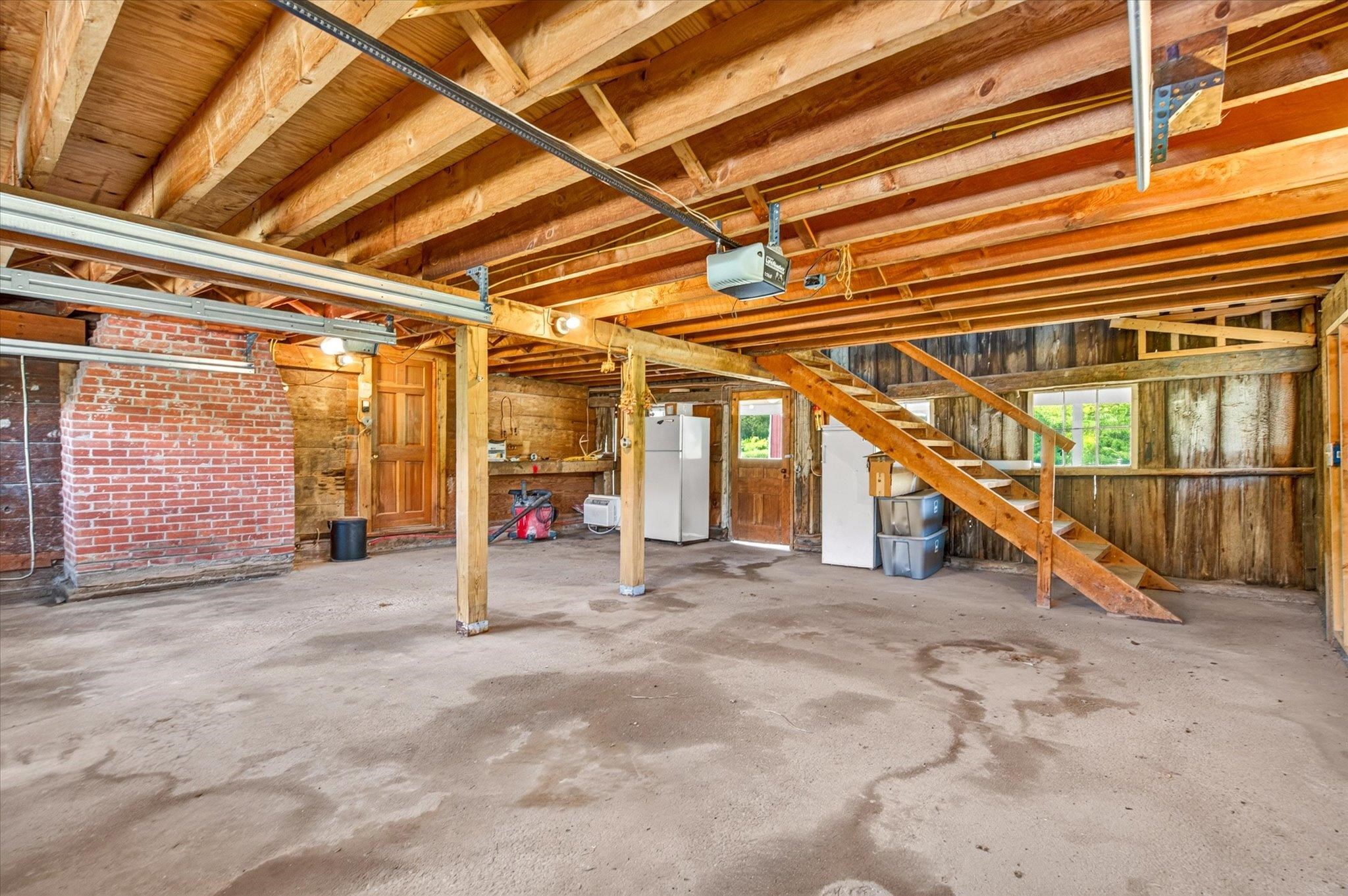 main property photo 51