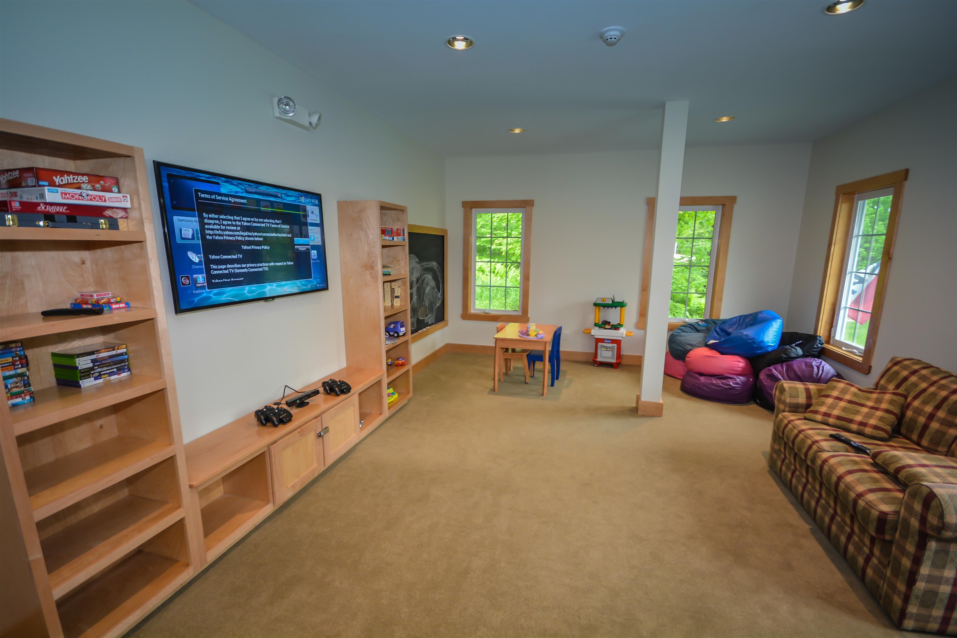 main property photo 25