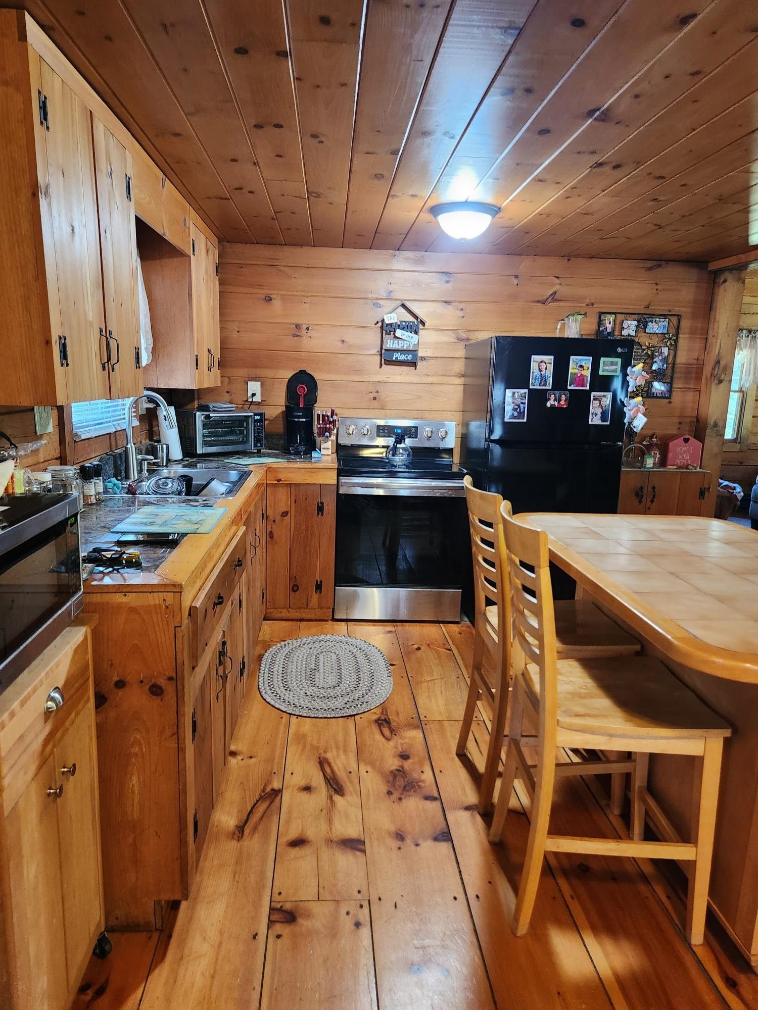 main property photo 19