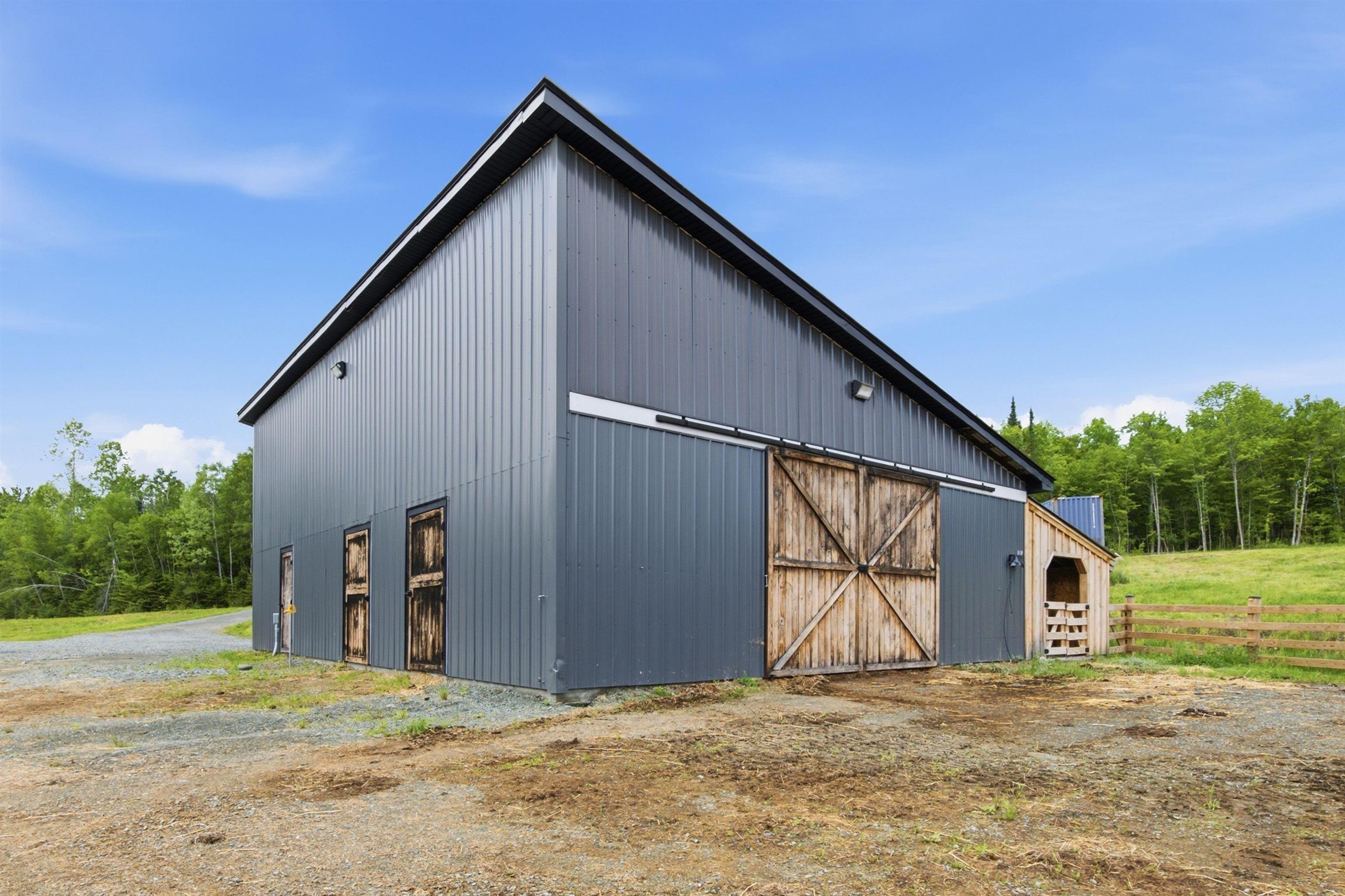 main property photo 35