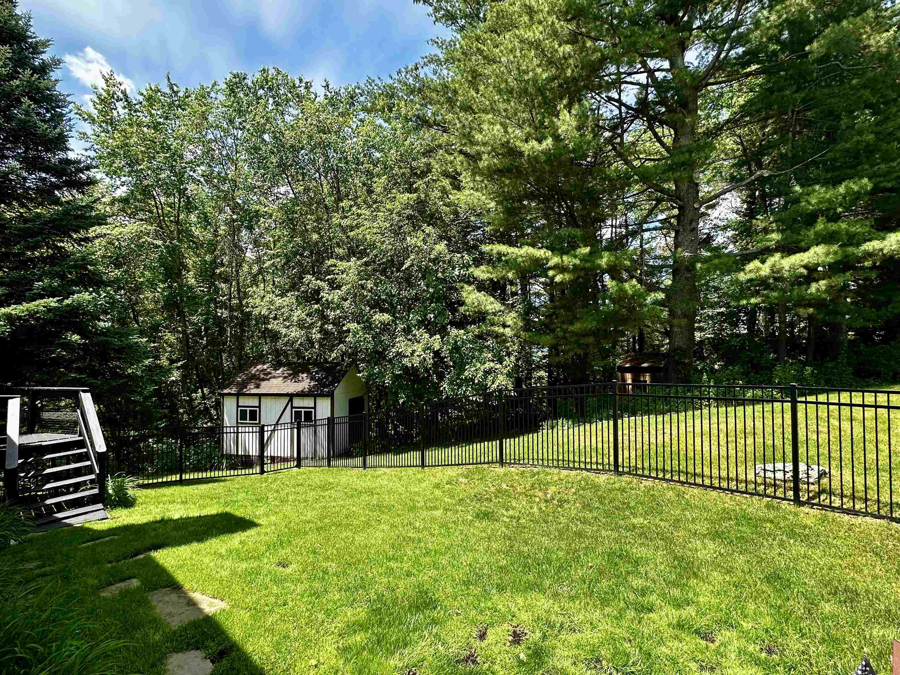main property photo 36