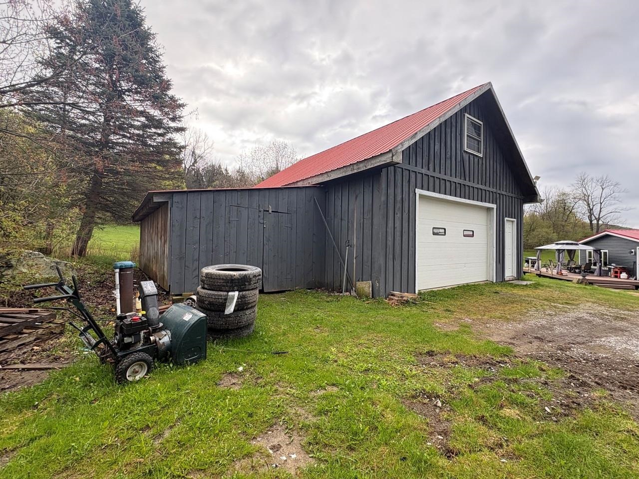 main property photo 35