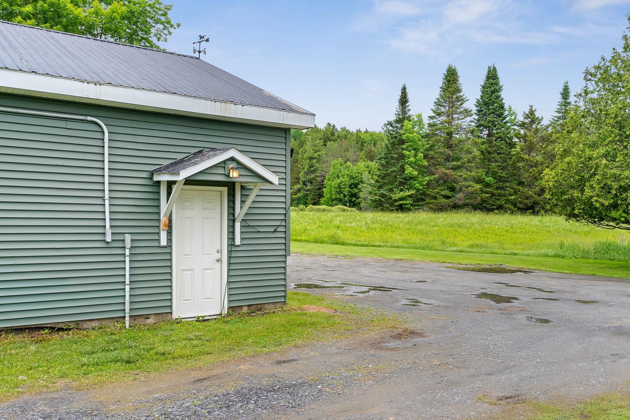 main property photo 35