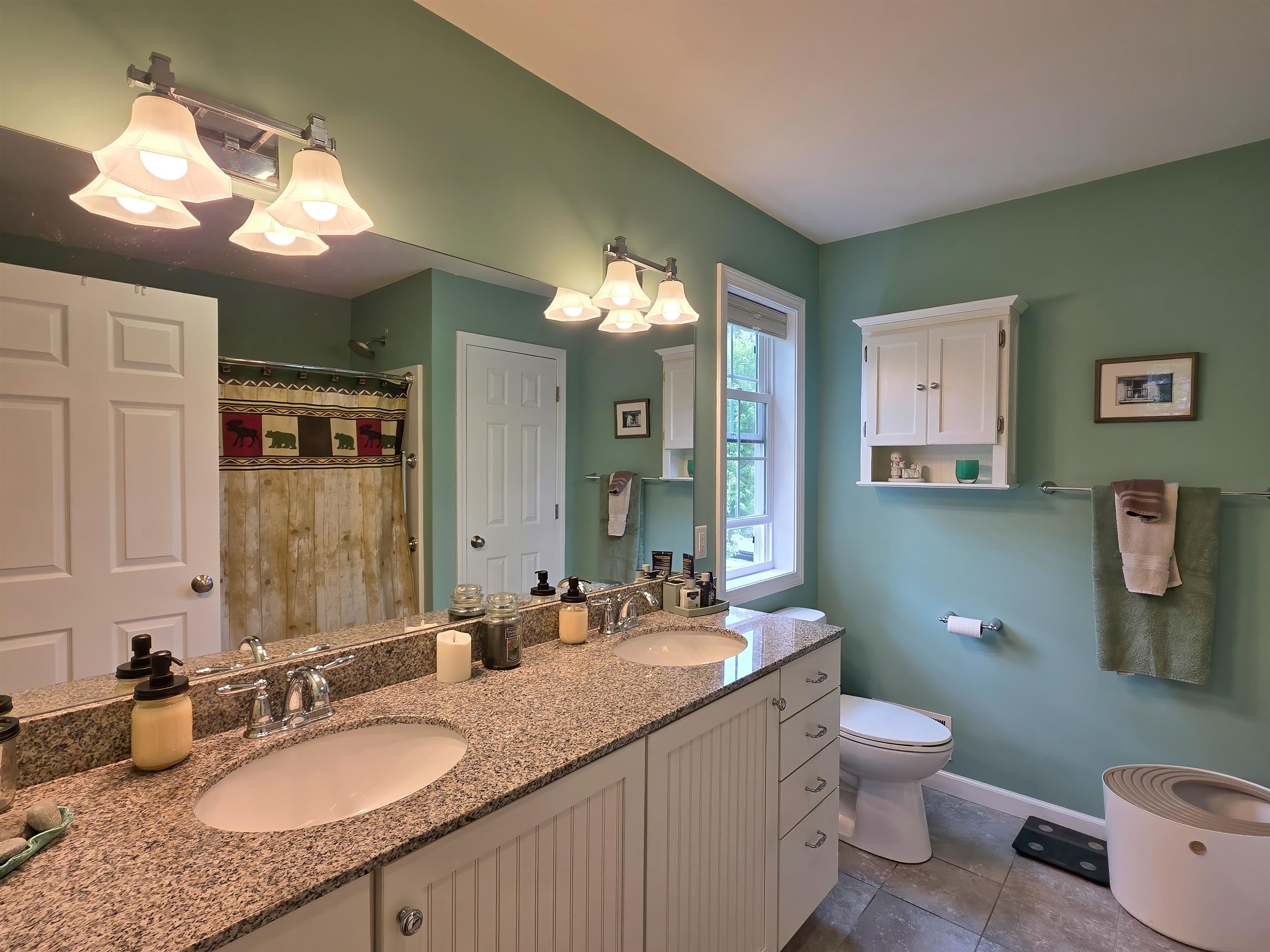 main property photo 32