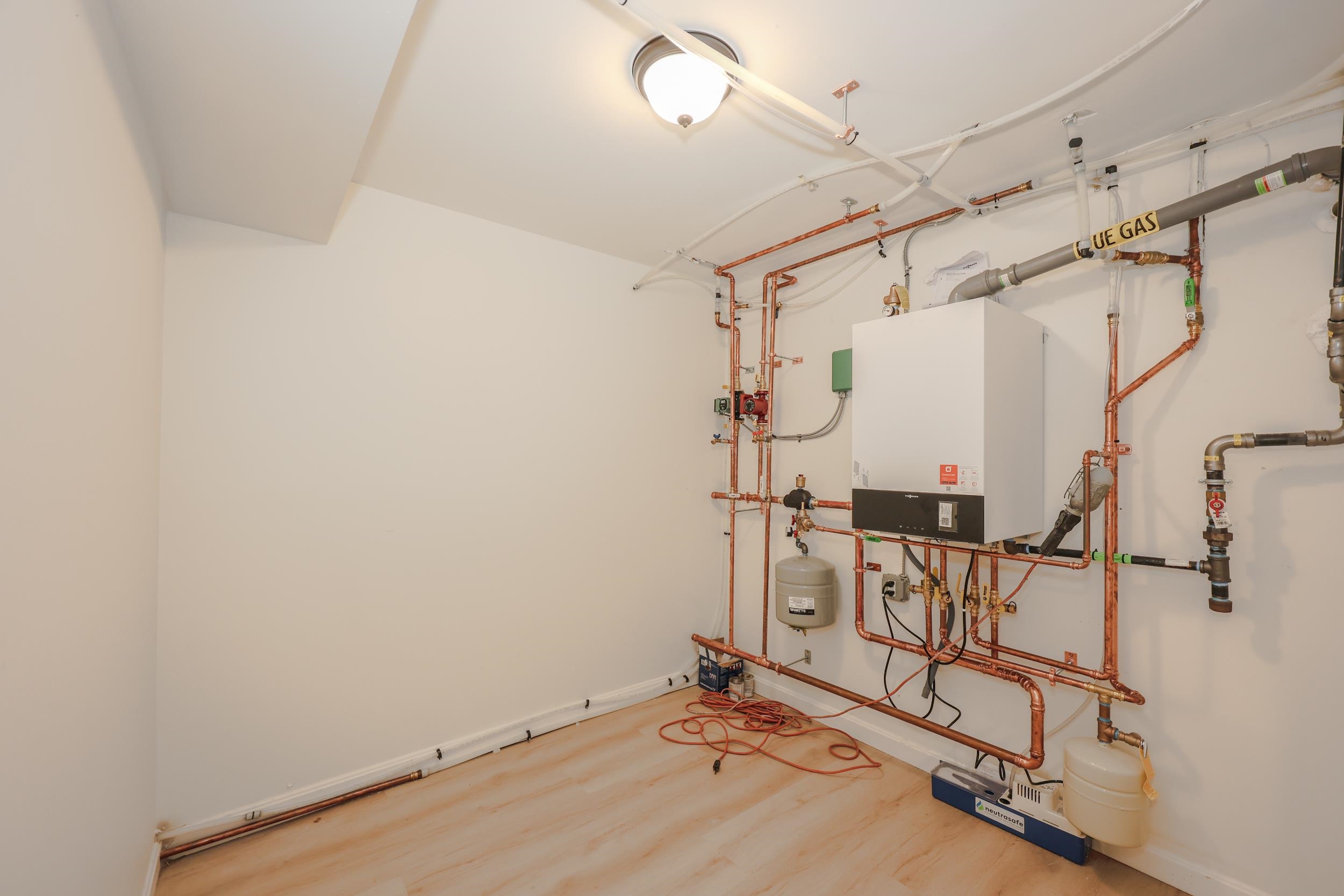 main property photo 51