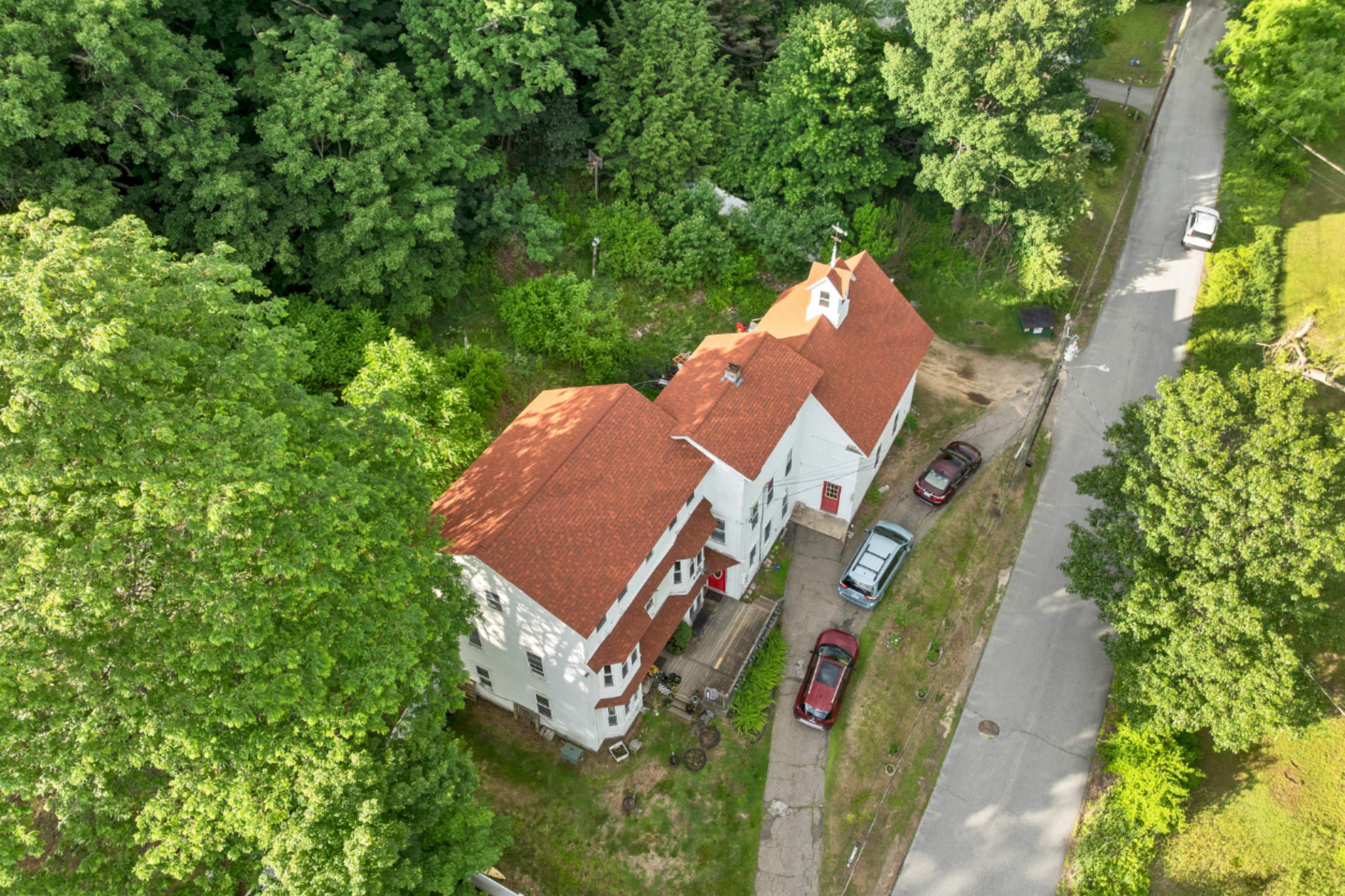 main property photo 4
