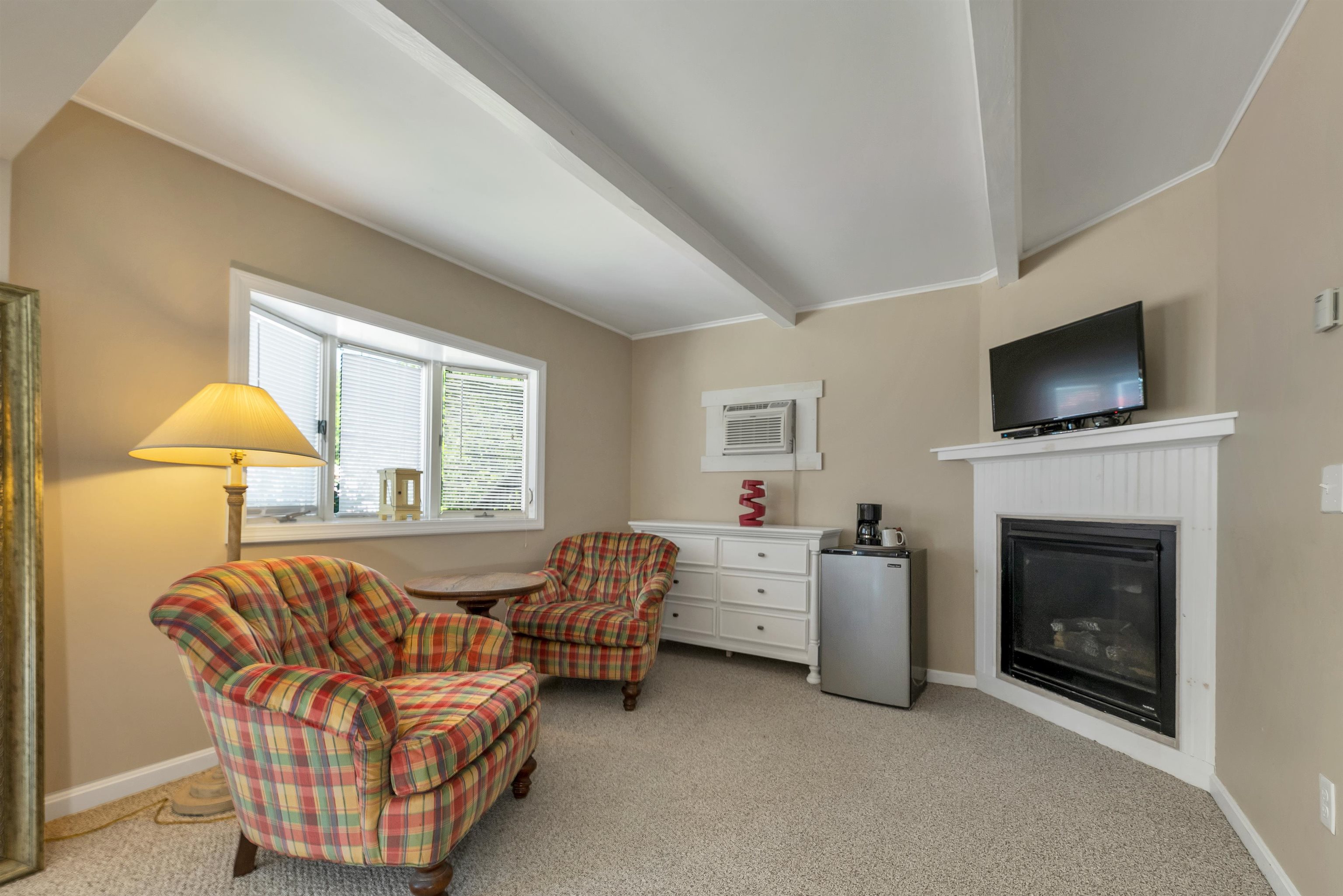 main property photo 58