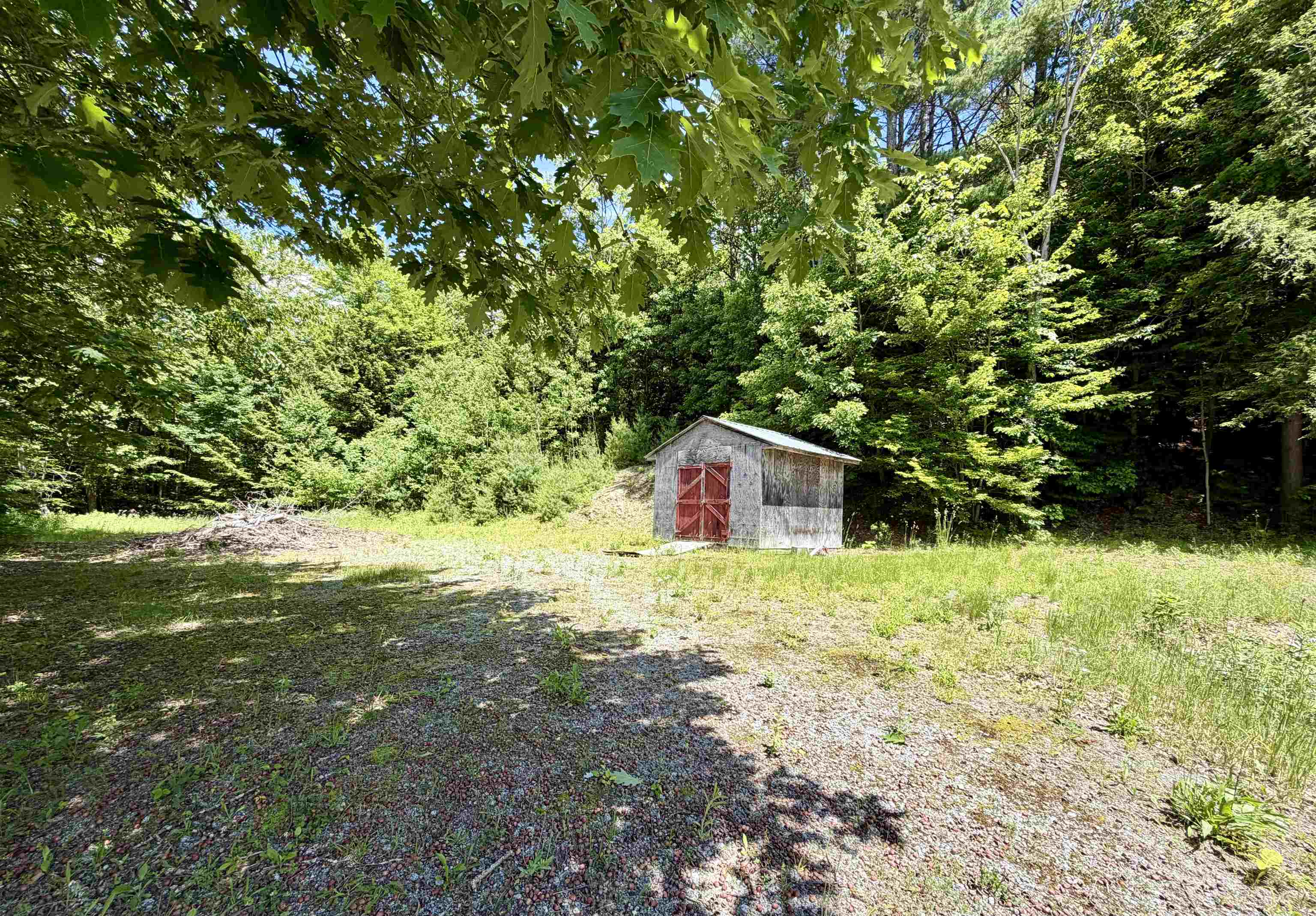 main property photo 31