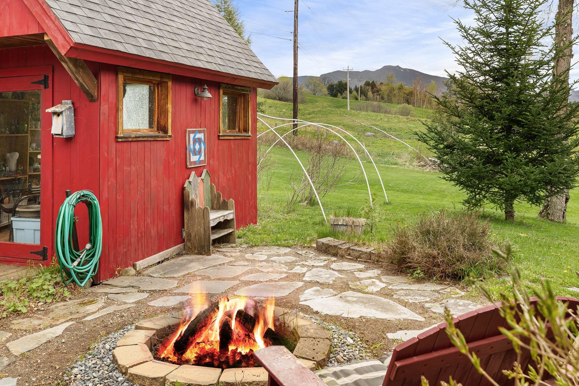 main property photo 44