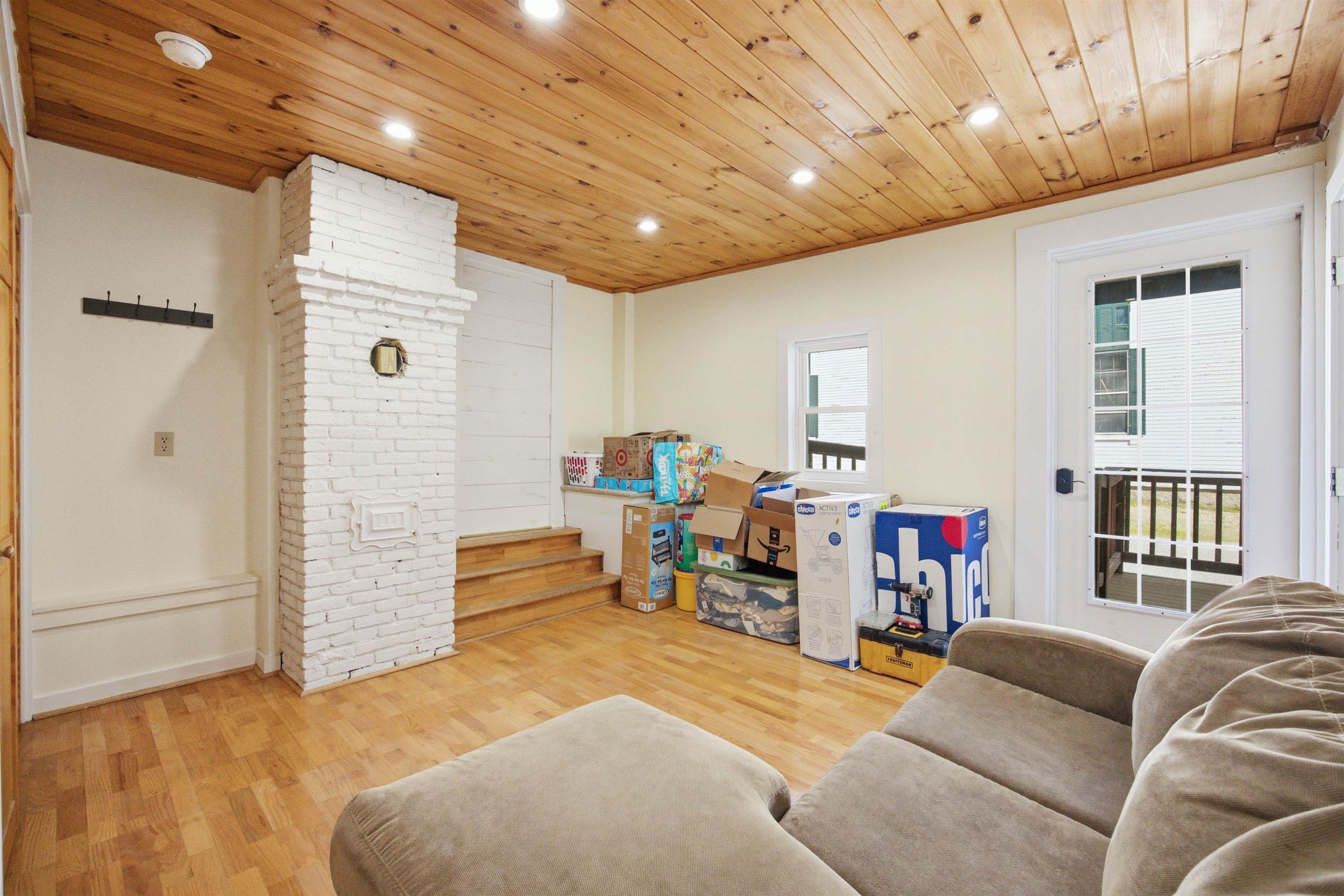 main property photo 50