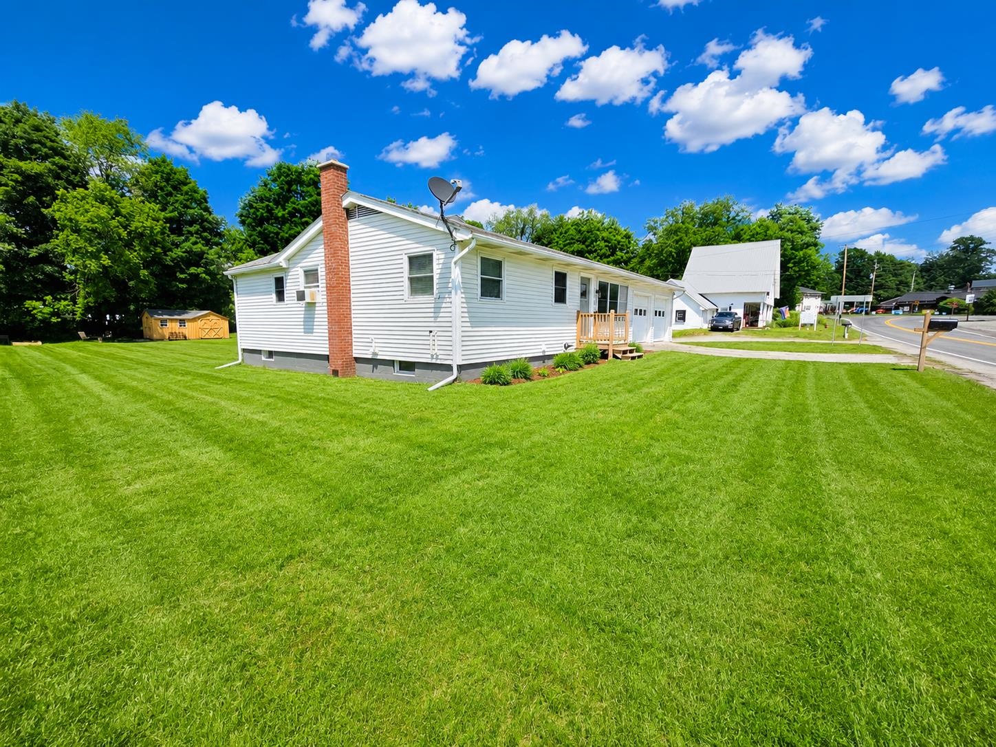 main property photo 30