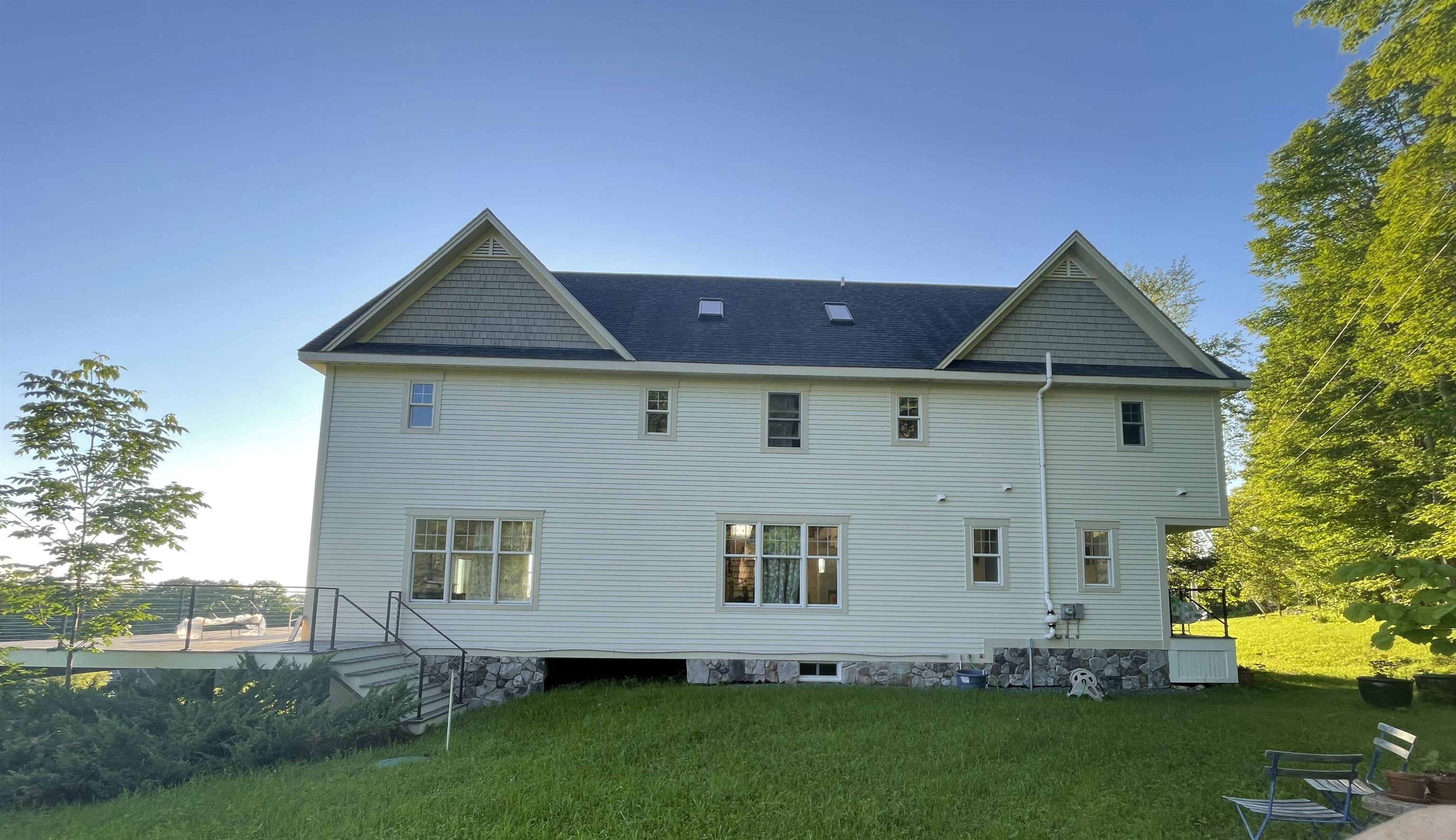 main property photo 4