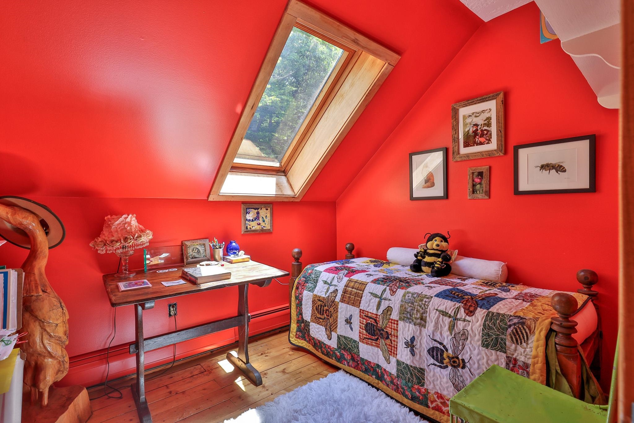 main property photo 13