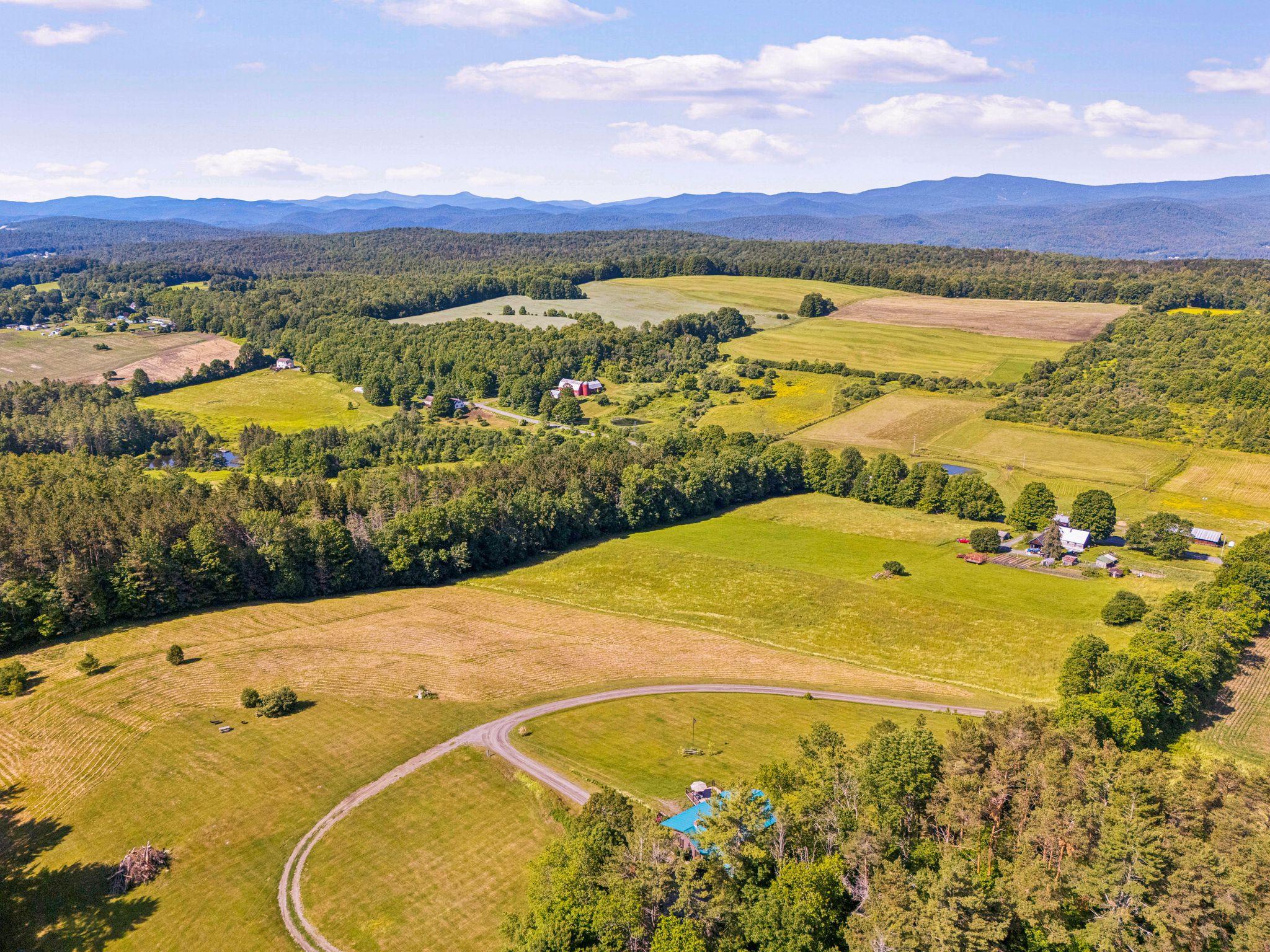 main property photo 3