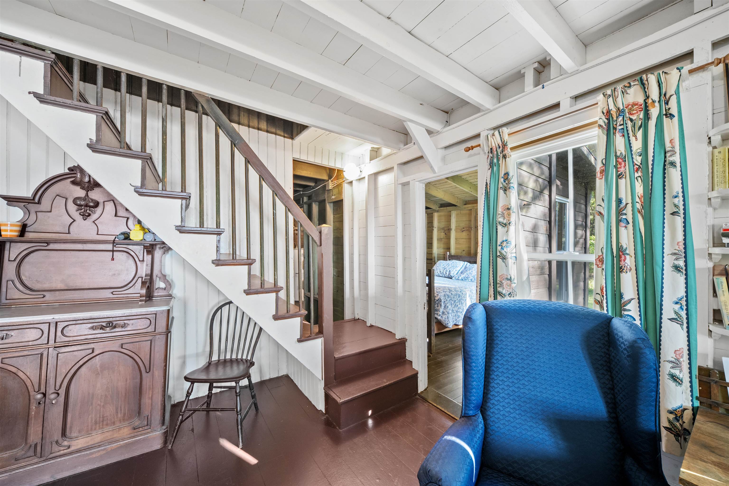 main property photo 28