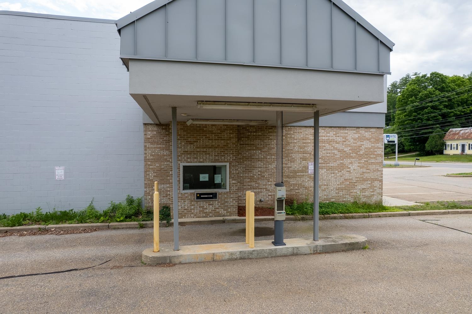 main property photo 54