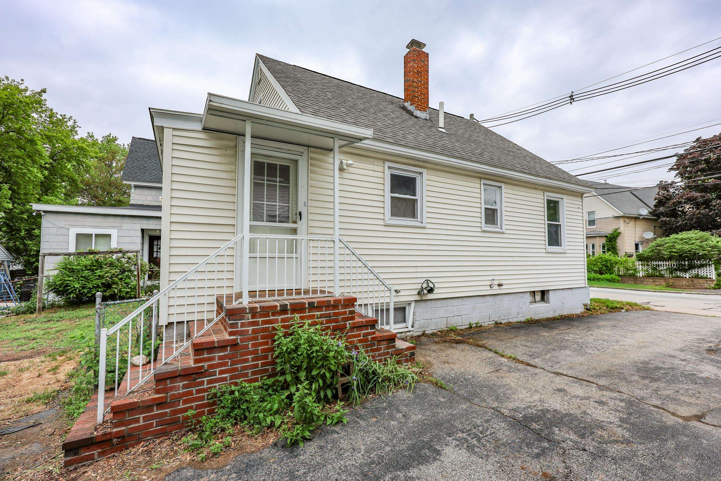 main property photo 29