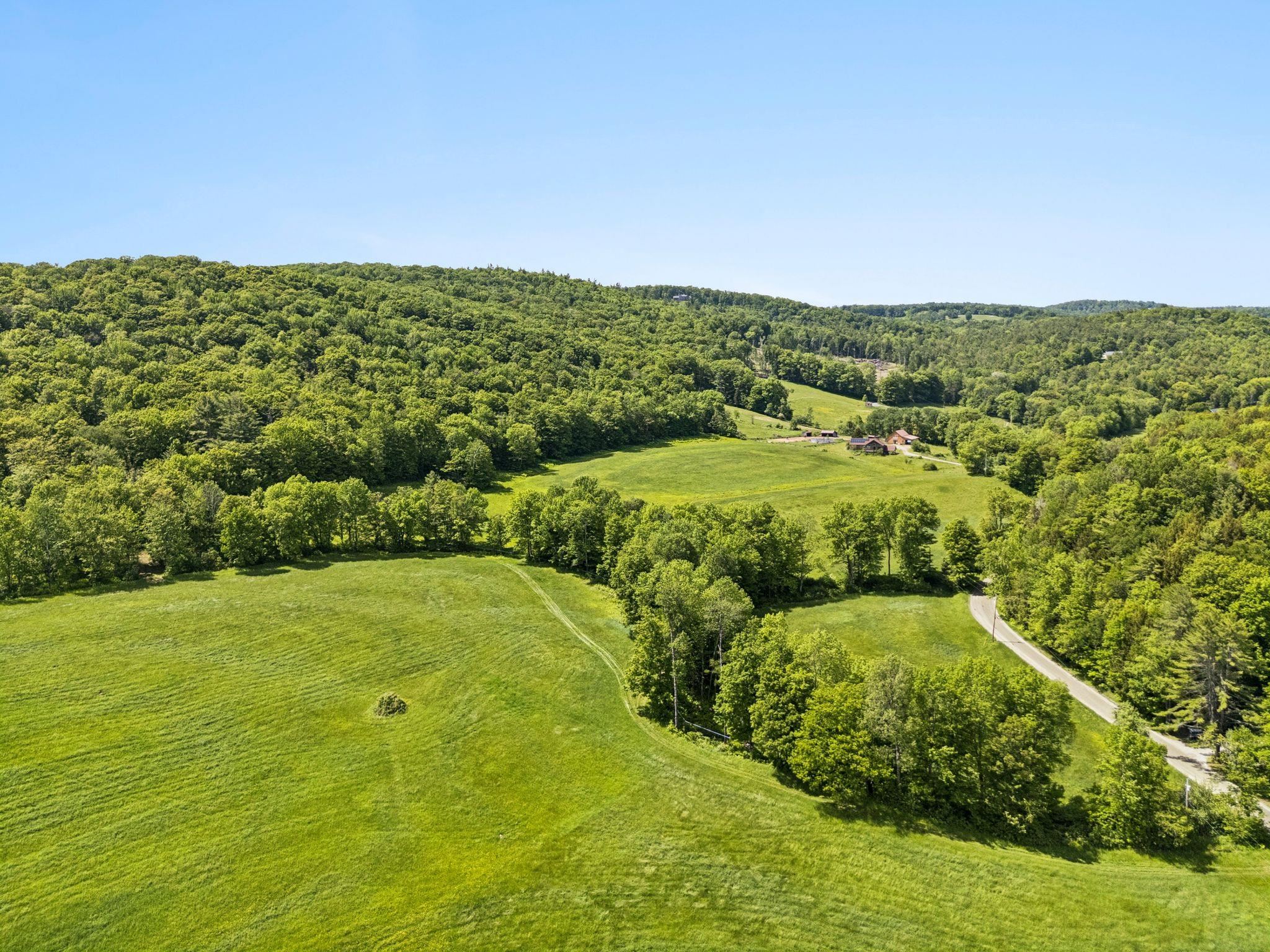 main property photo 6
