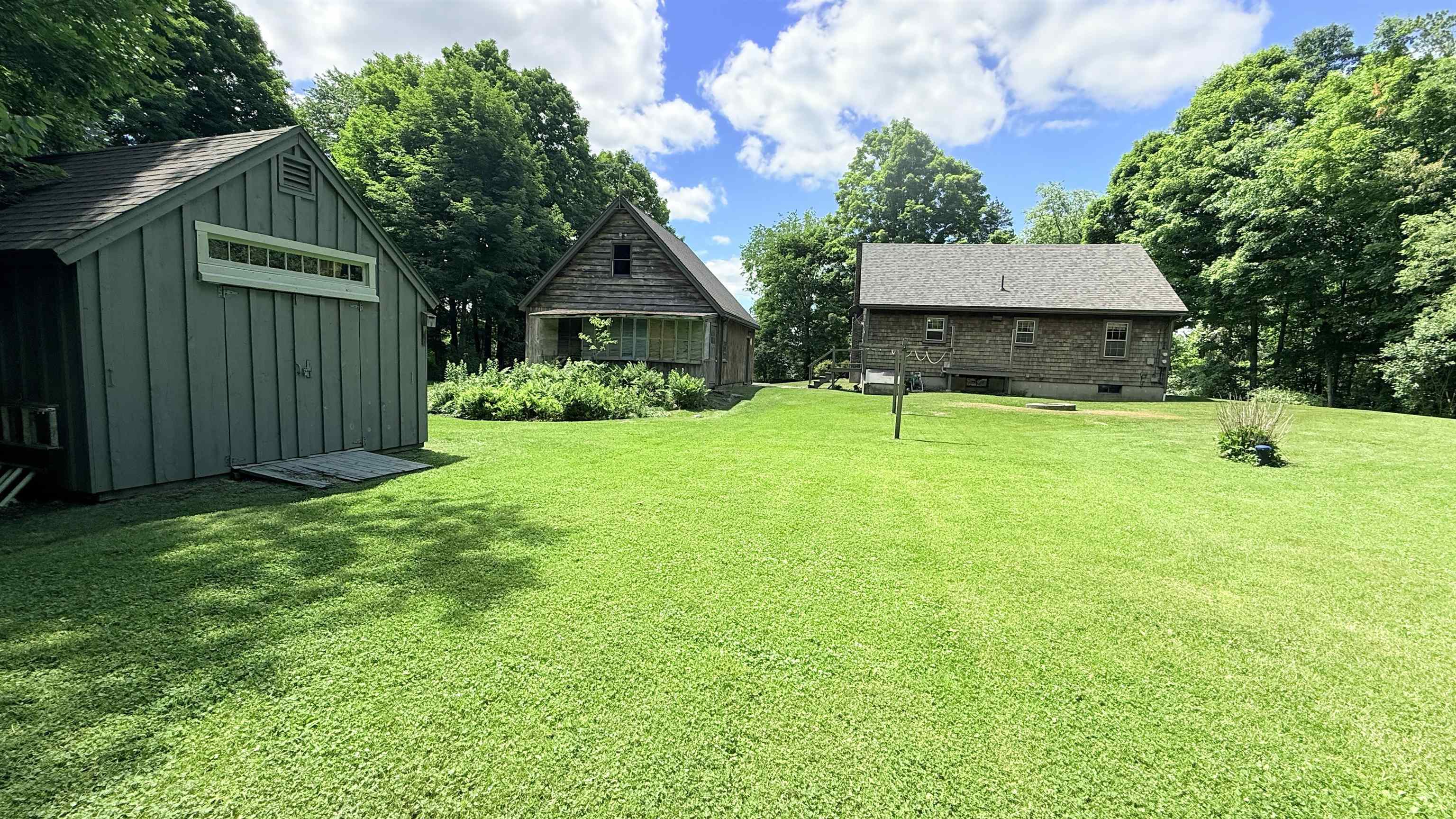 main property photo 46