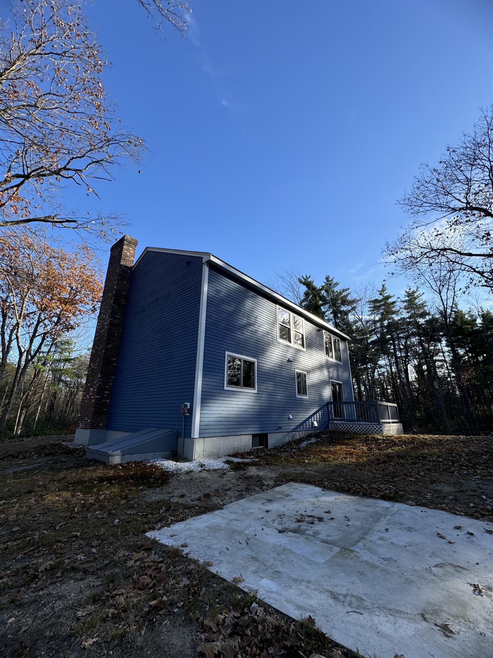 main property photo 30