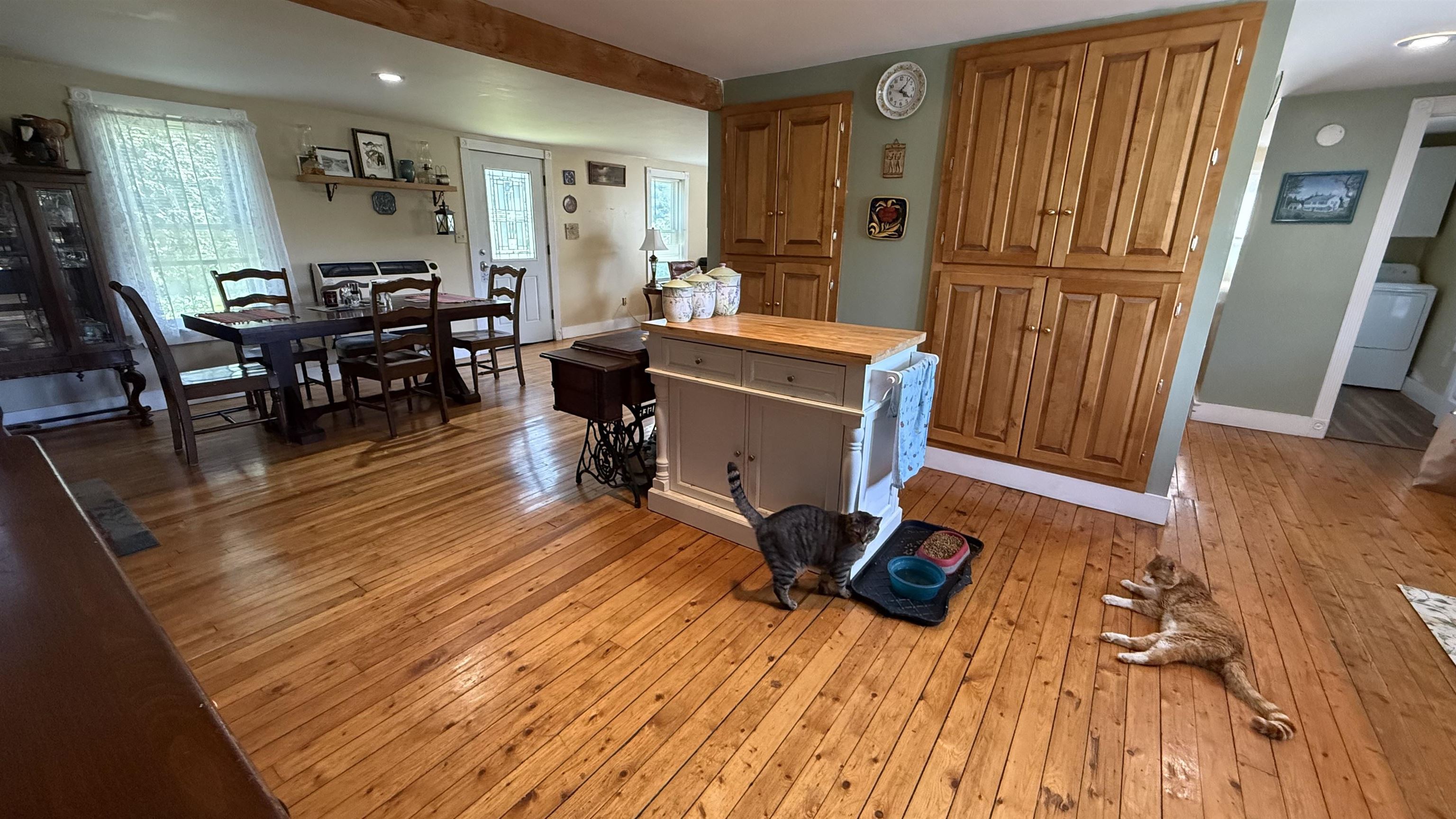 main property photo 13