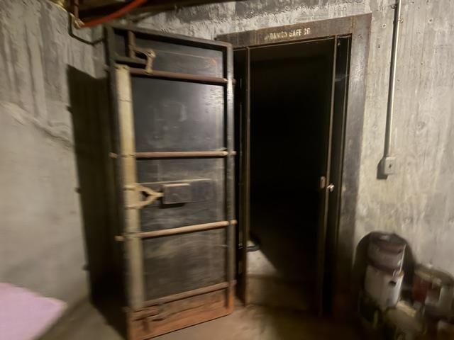 main property photo 18