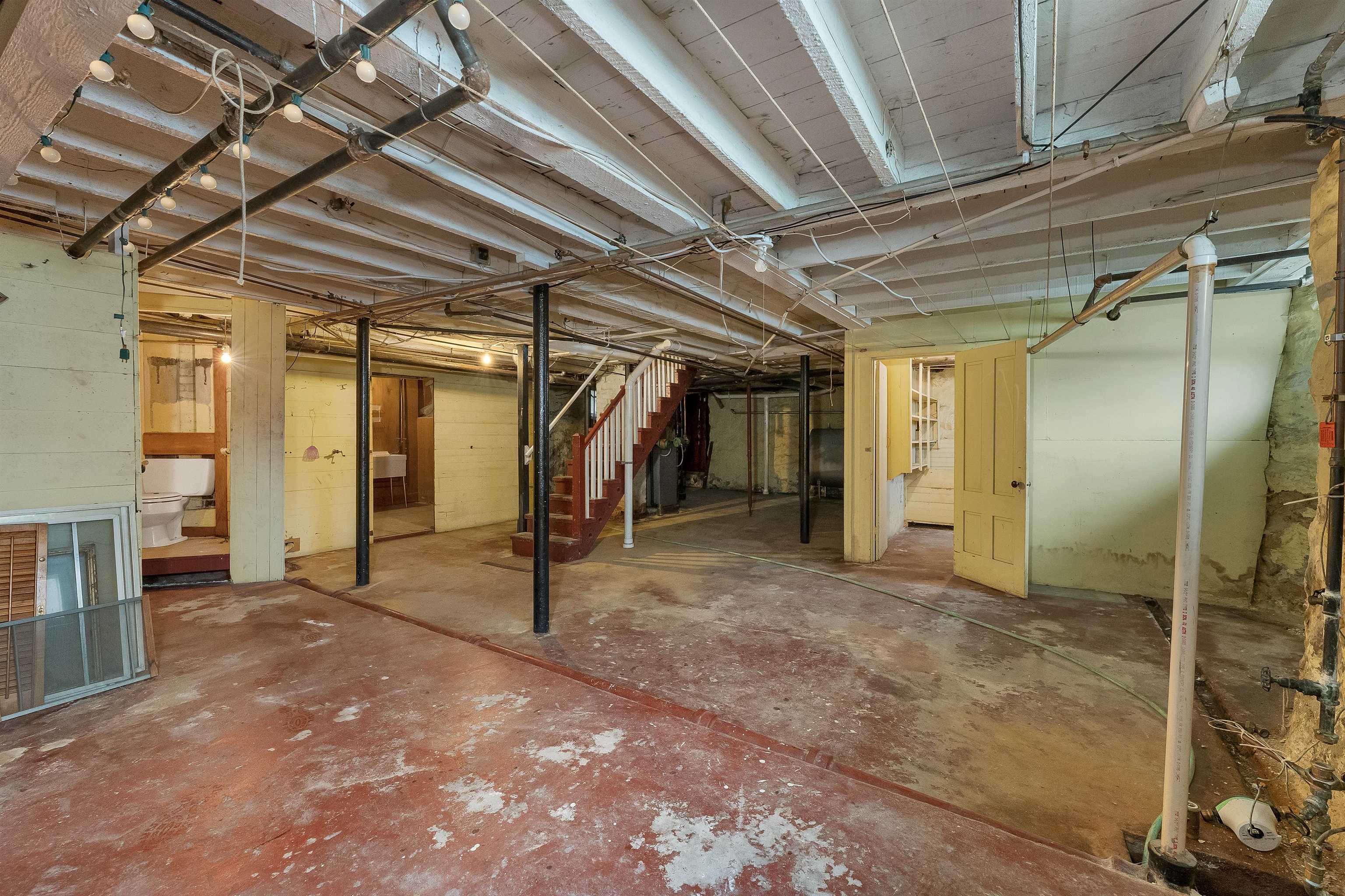 main property photo 39