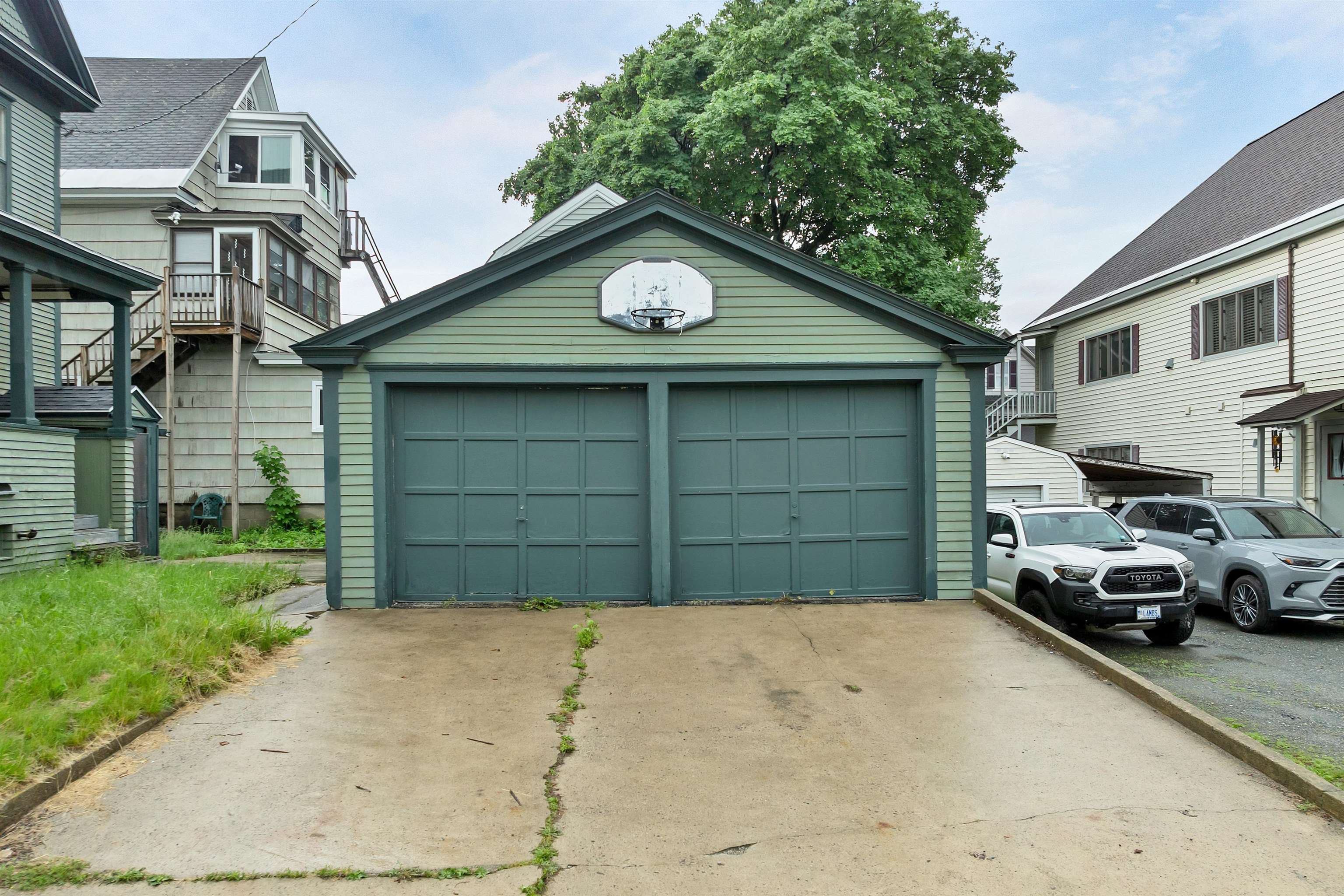main property photo 41