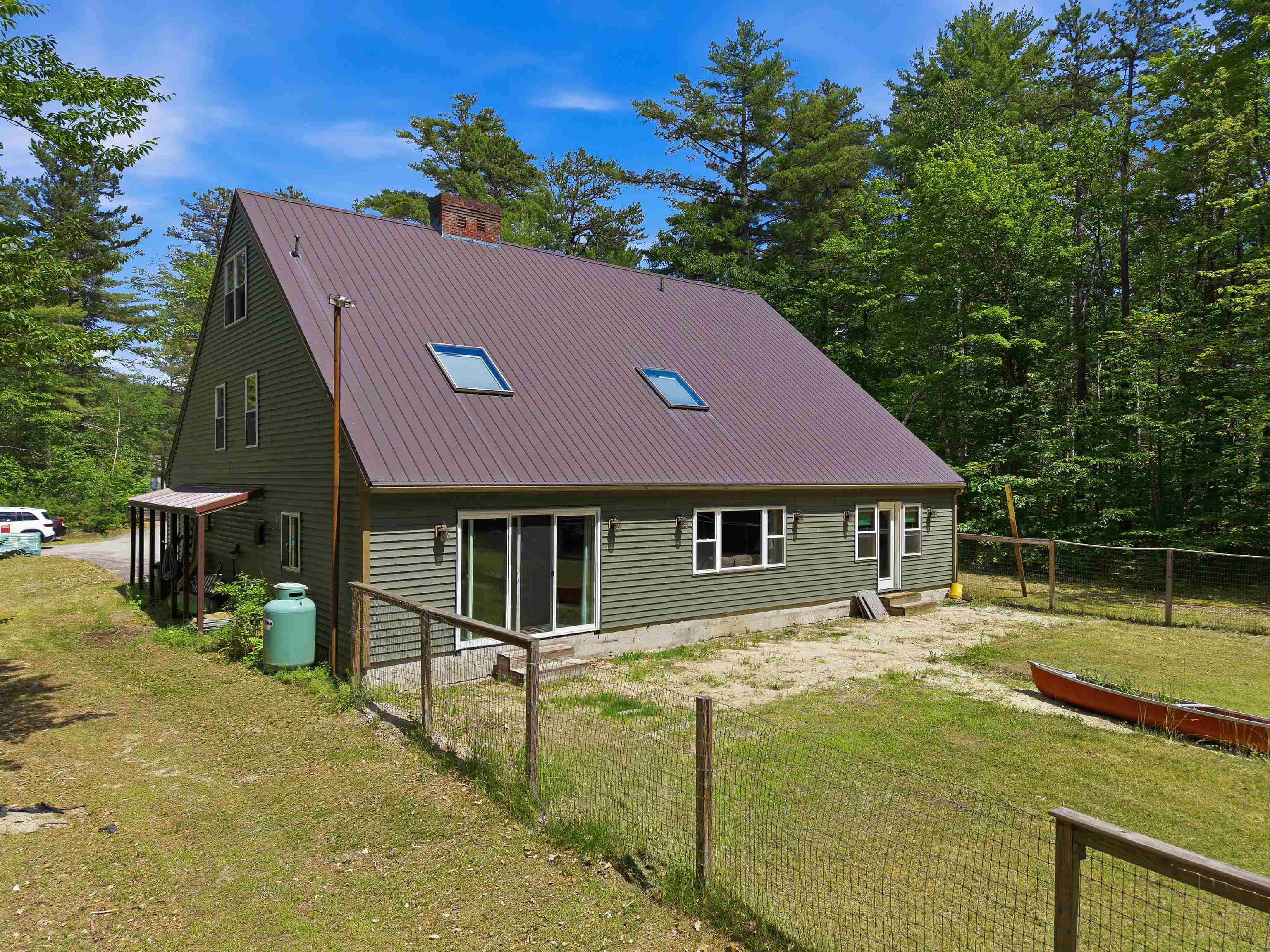 main property photo 45