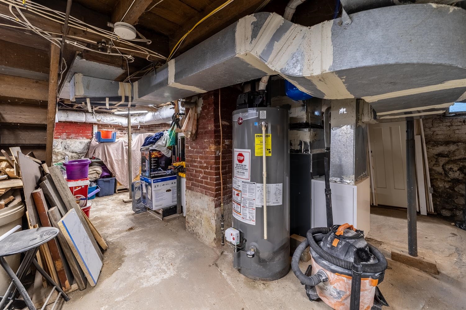 main property photo 45