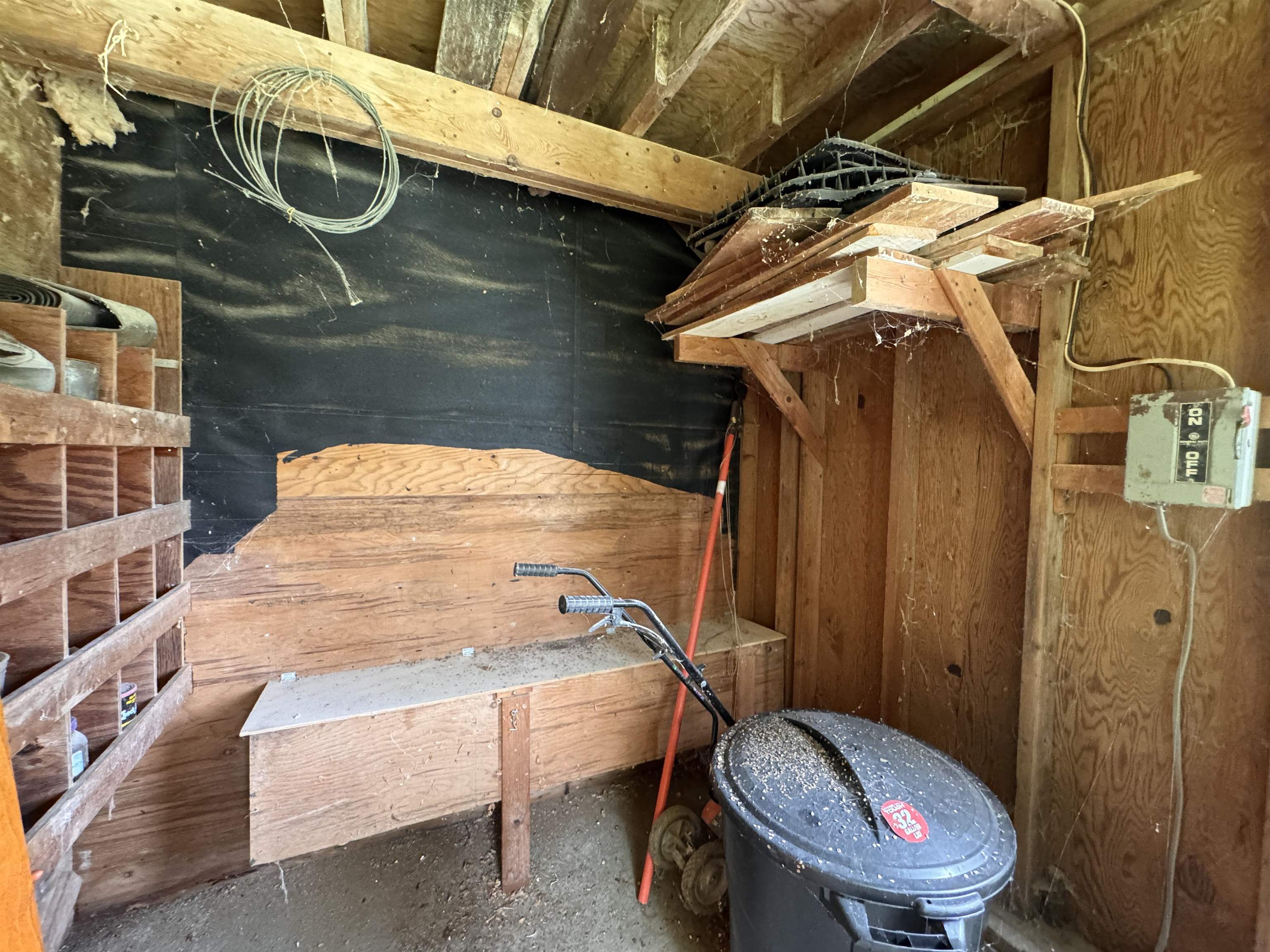 main property photo 29
