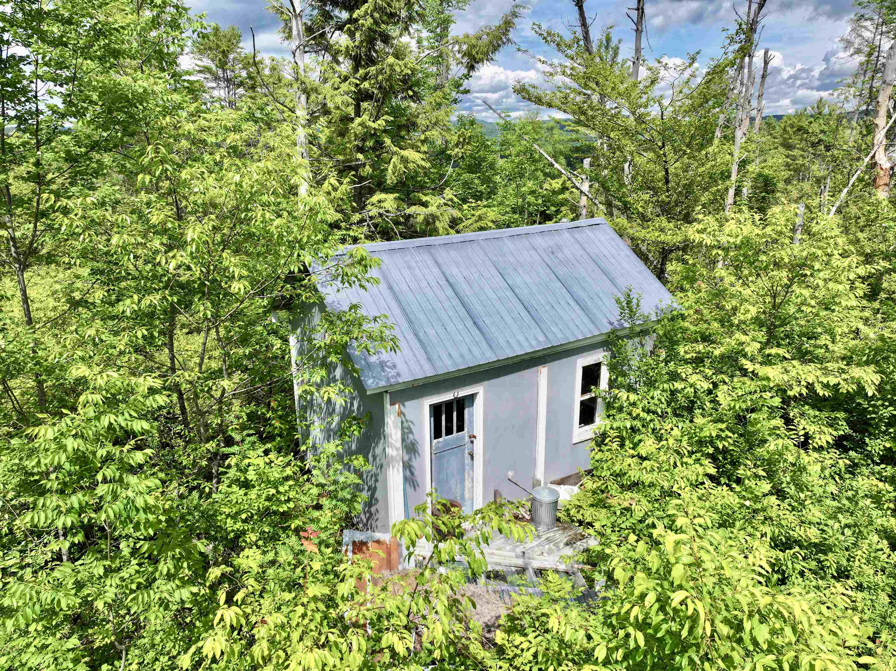 main property photo 33