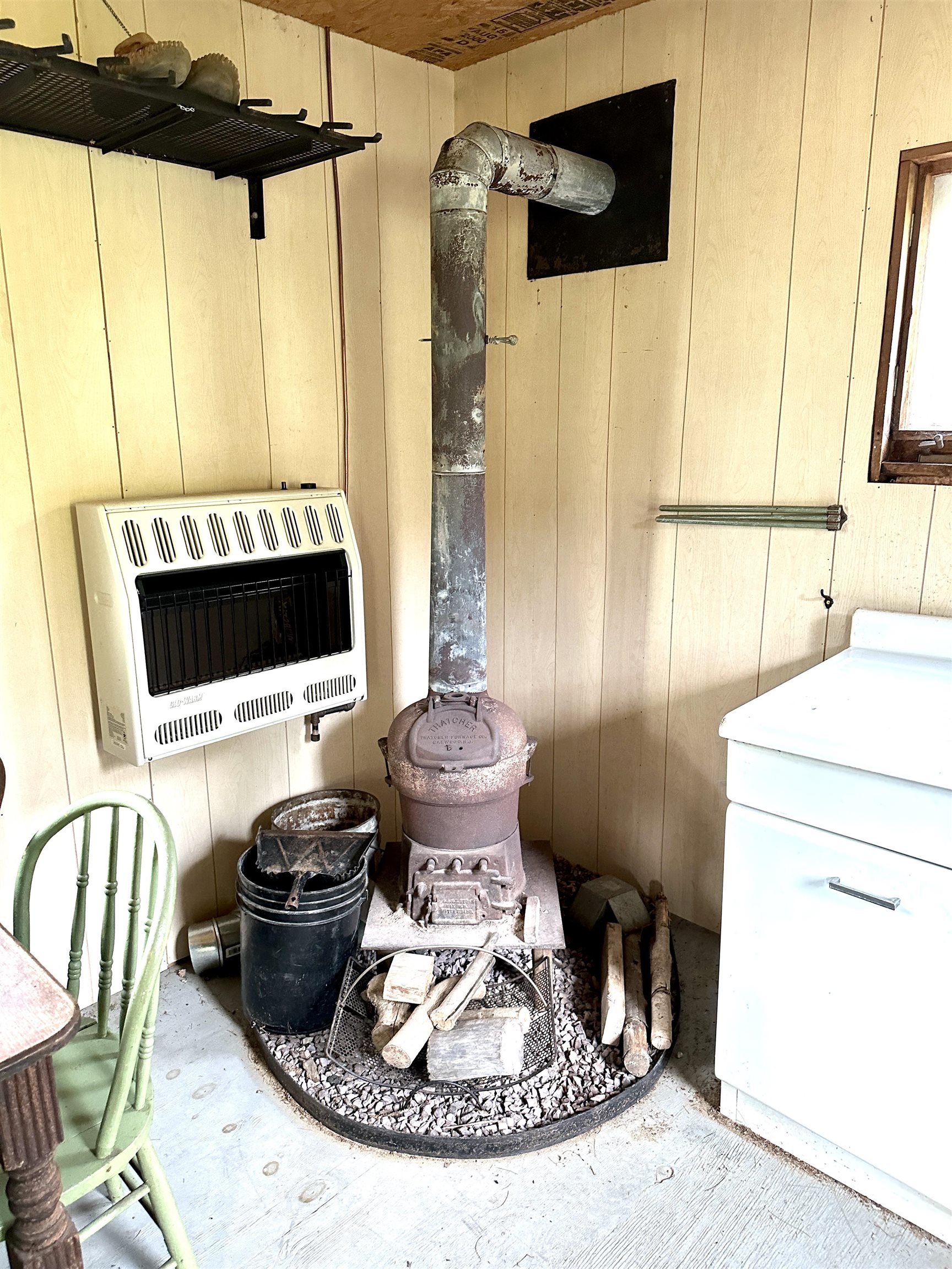 main property photo 38