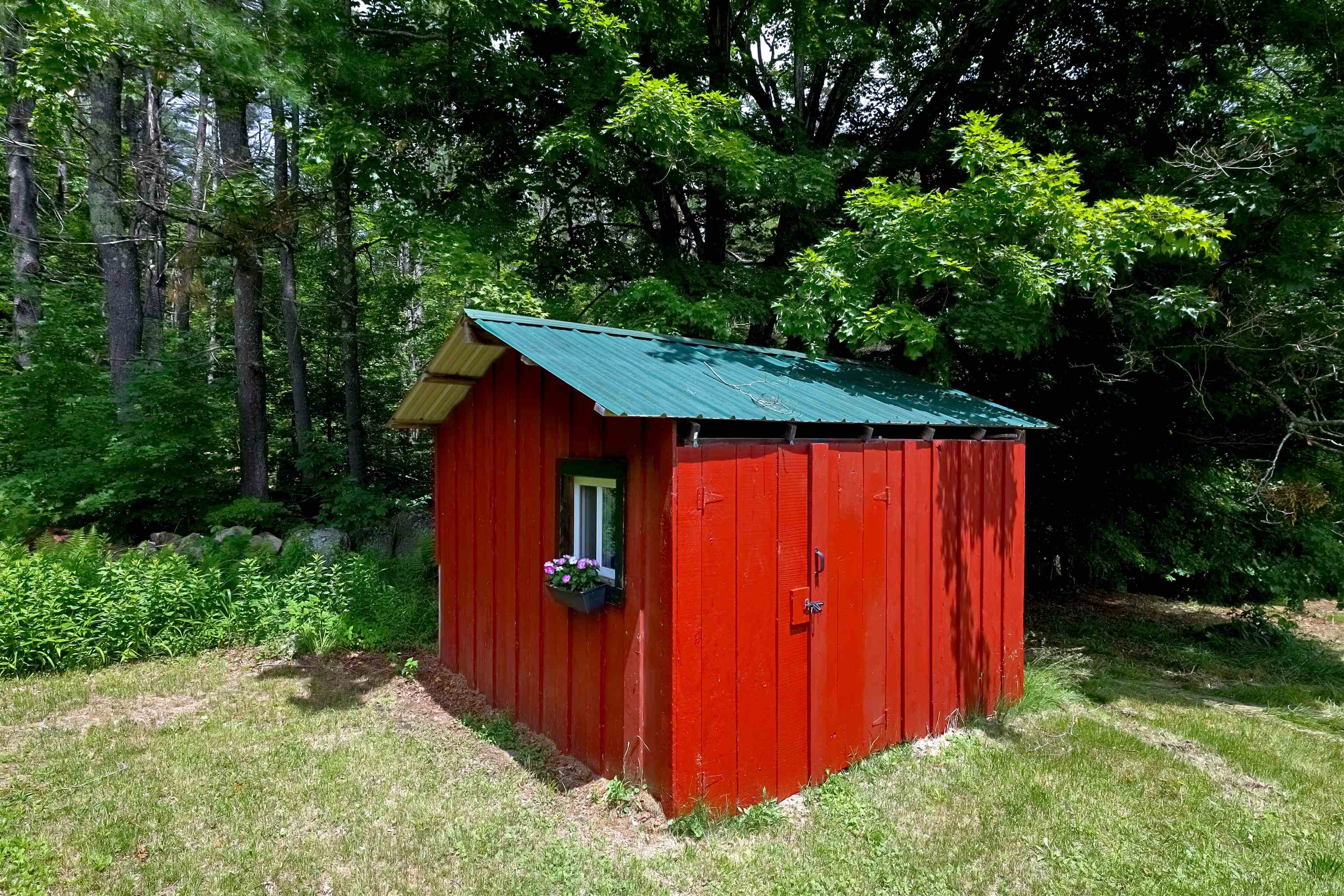 main property photo 28
