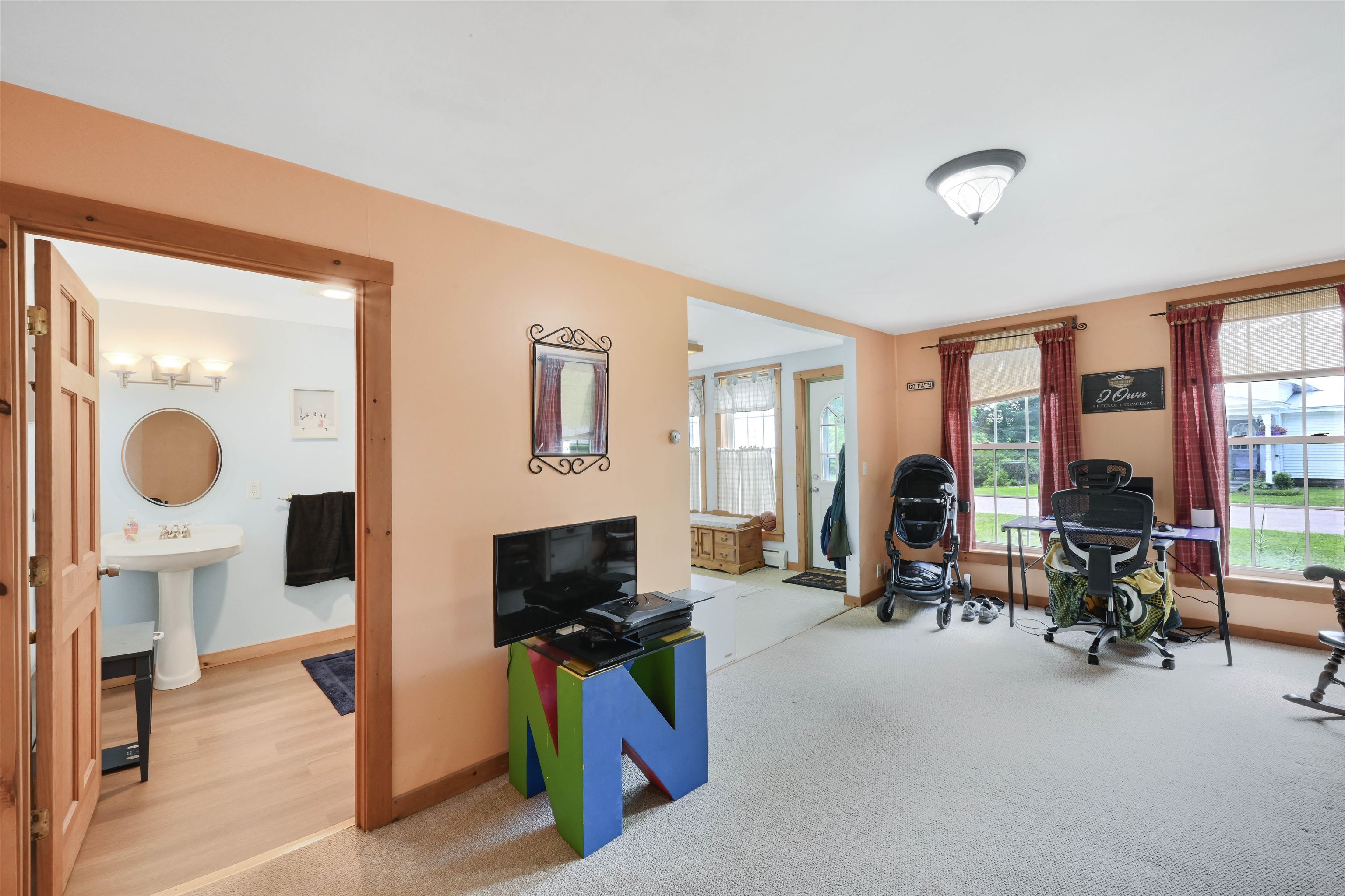 main property photo 9