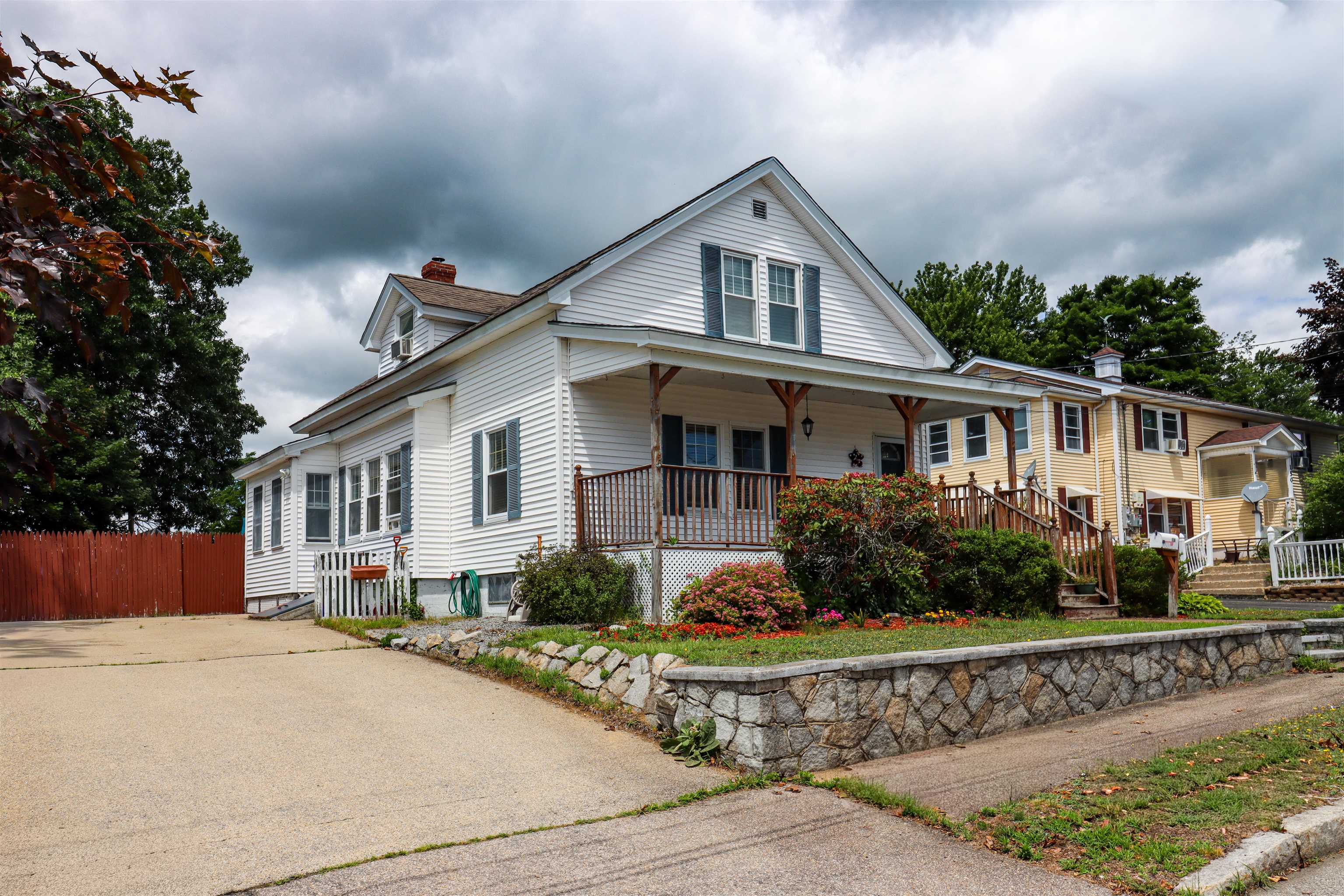 main property photo 30