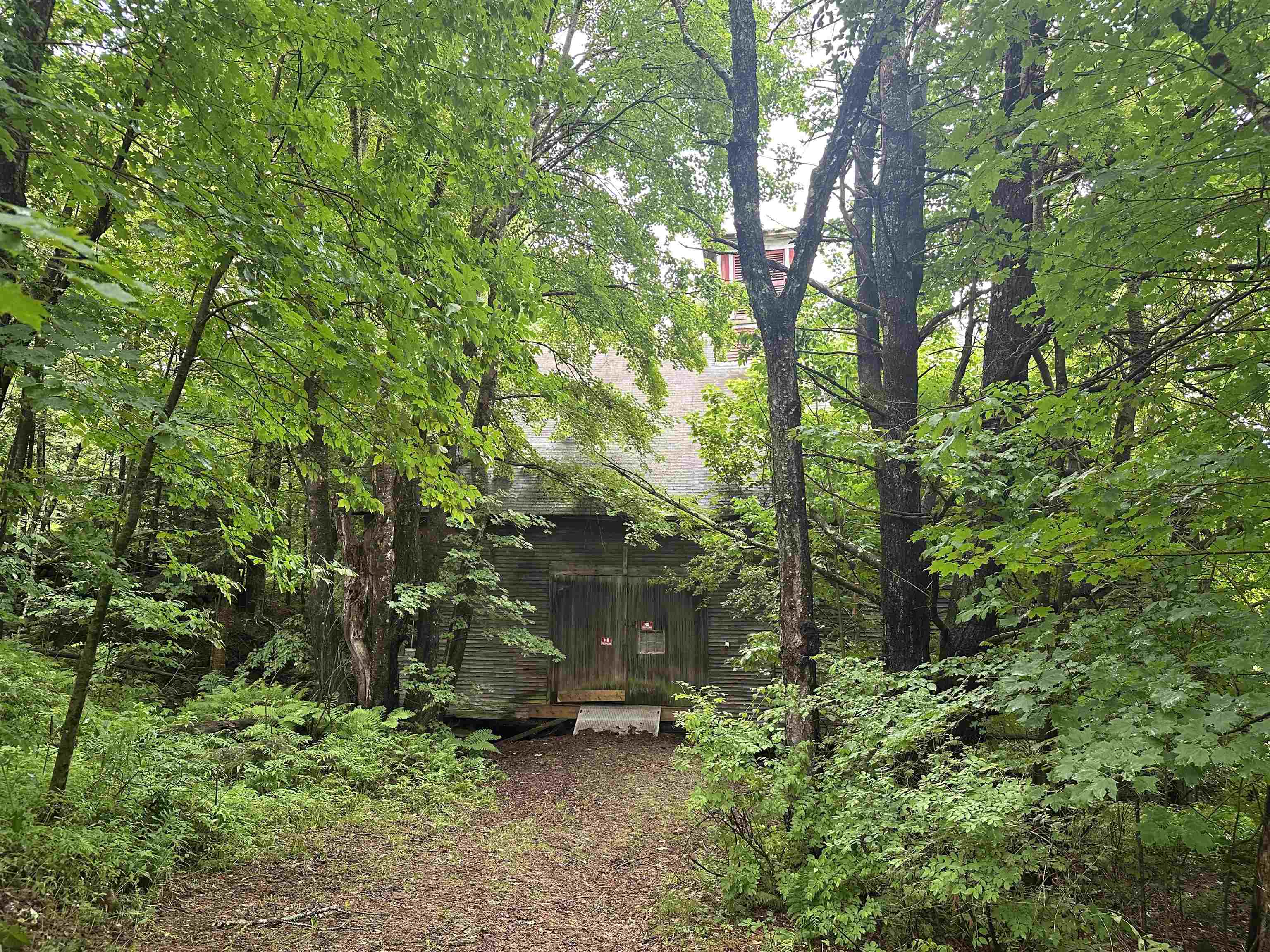 main property photo 7